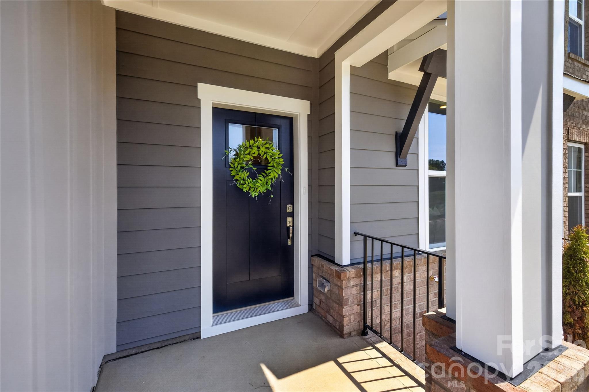 571 Cape Cod Way Property Photo 4