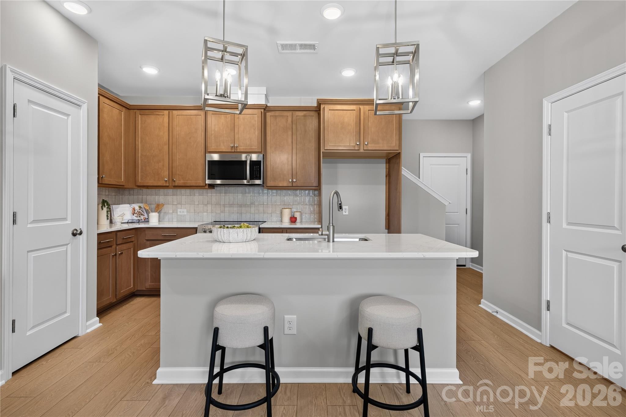 571 Cape Cod Way Property Photo 10