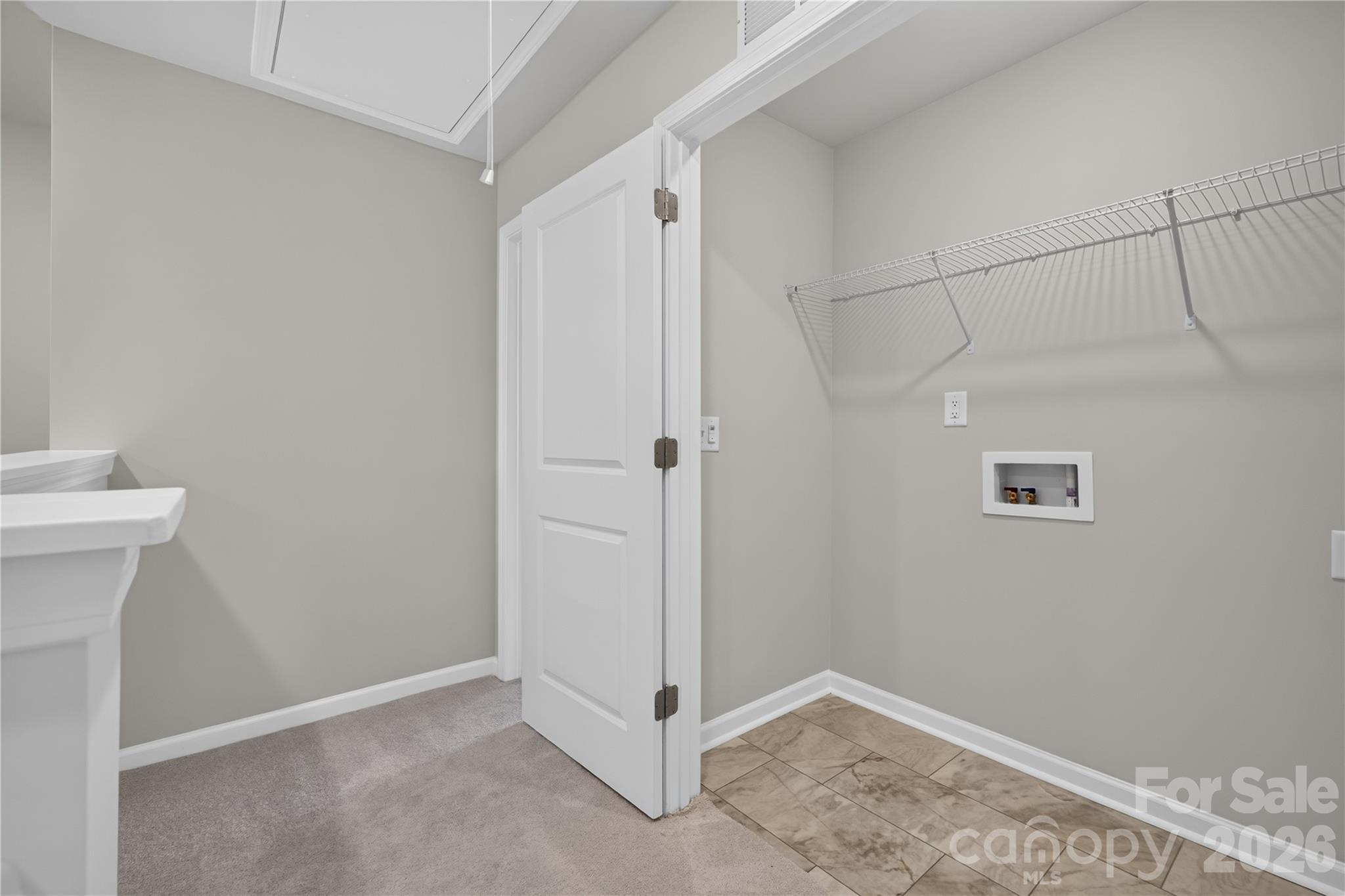 571 Cape Cod Way Property Photo 15