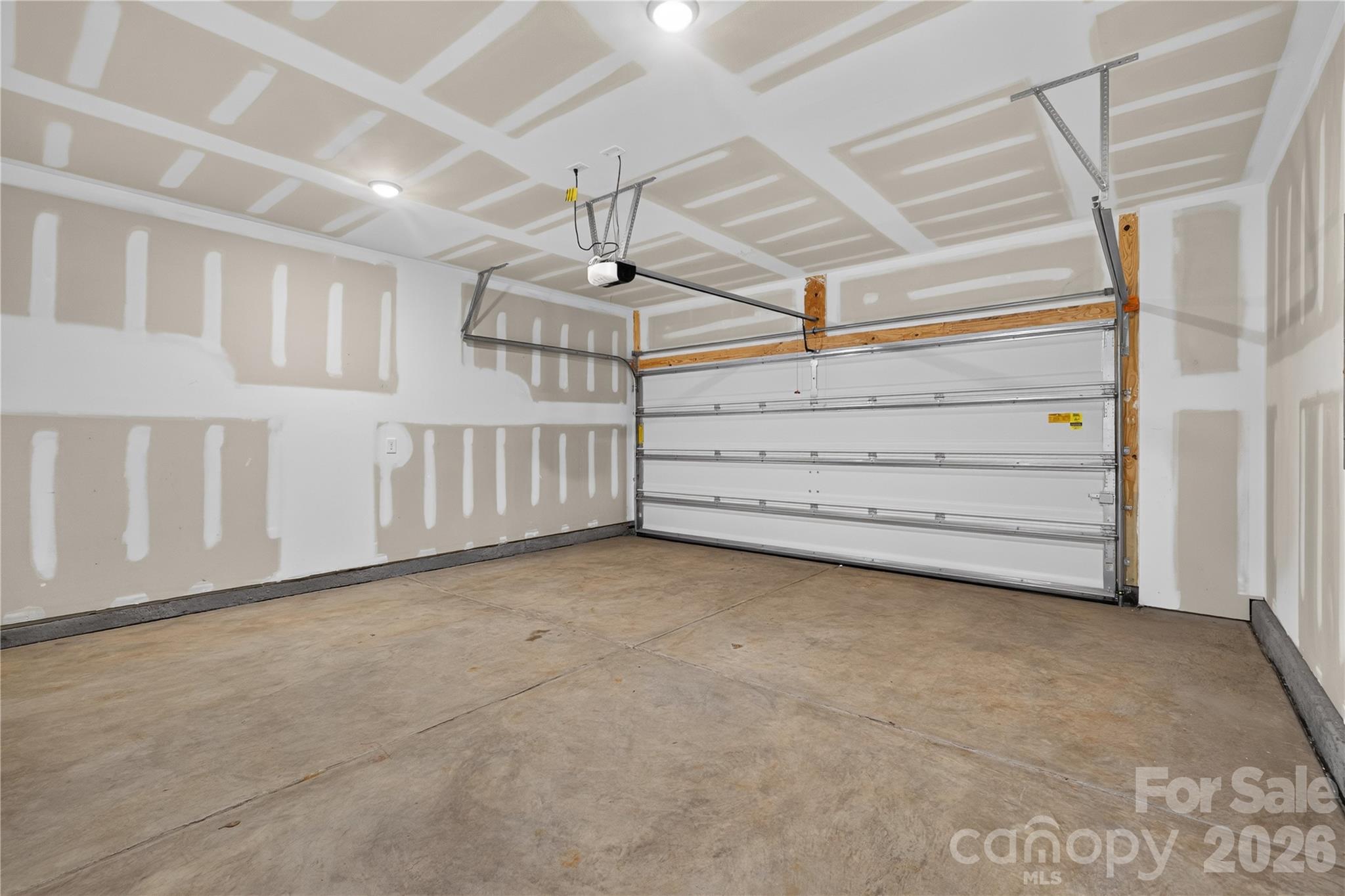 571 Cape Cod Way Property Photo 25