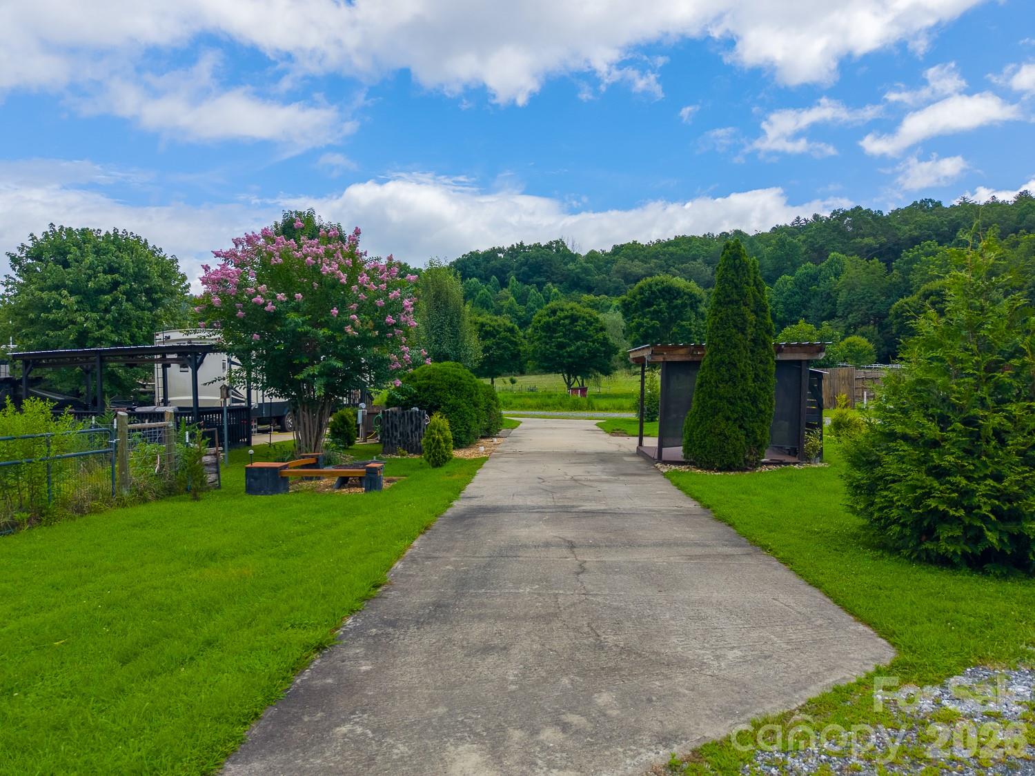 50 Timber Leaf Drive Property Photo 1