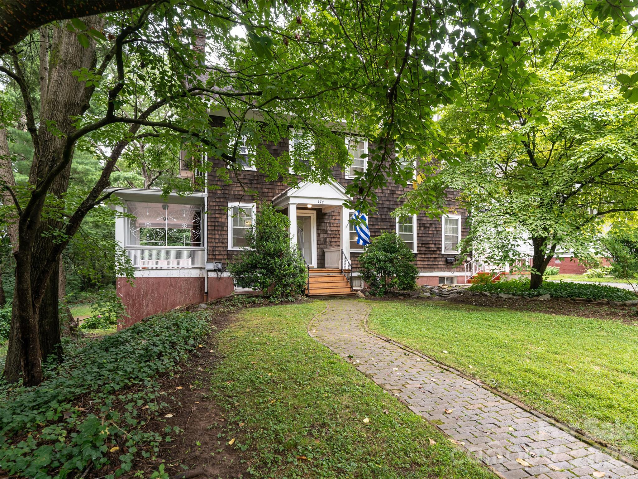 174 Pearson Drive Property Photo 1