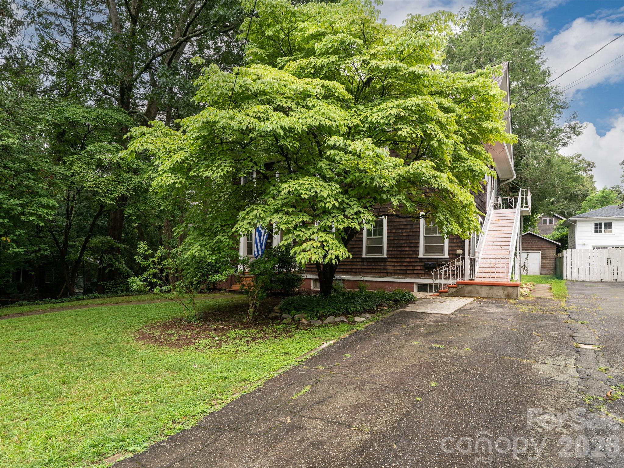 174 Pearson Drive Property Photo 2