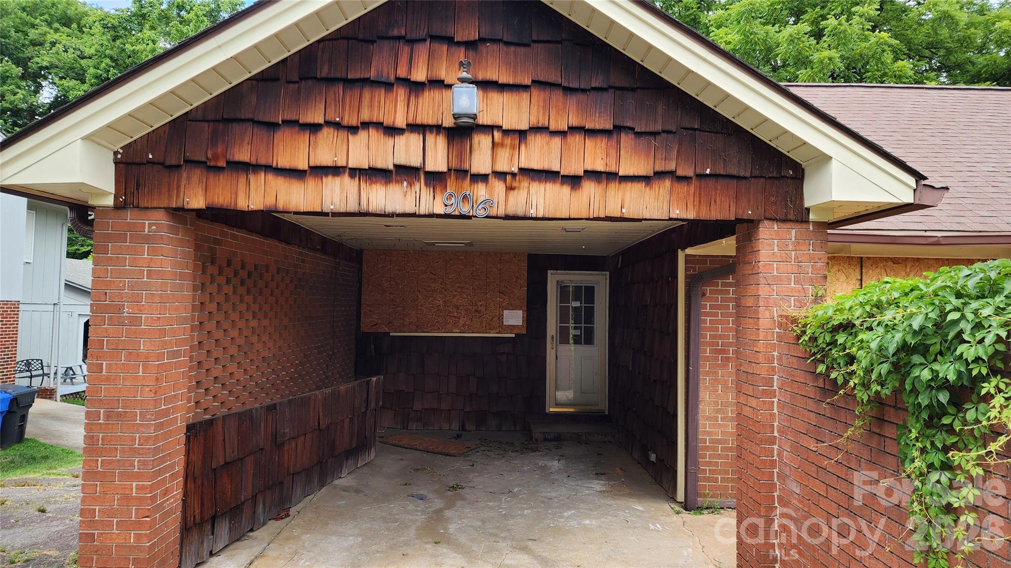 906 Trogdon Street Property Photo 20