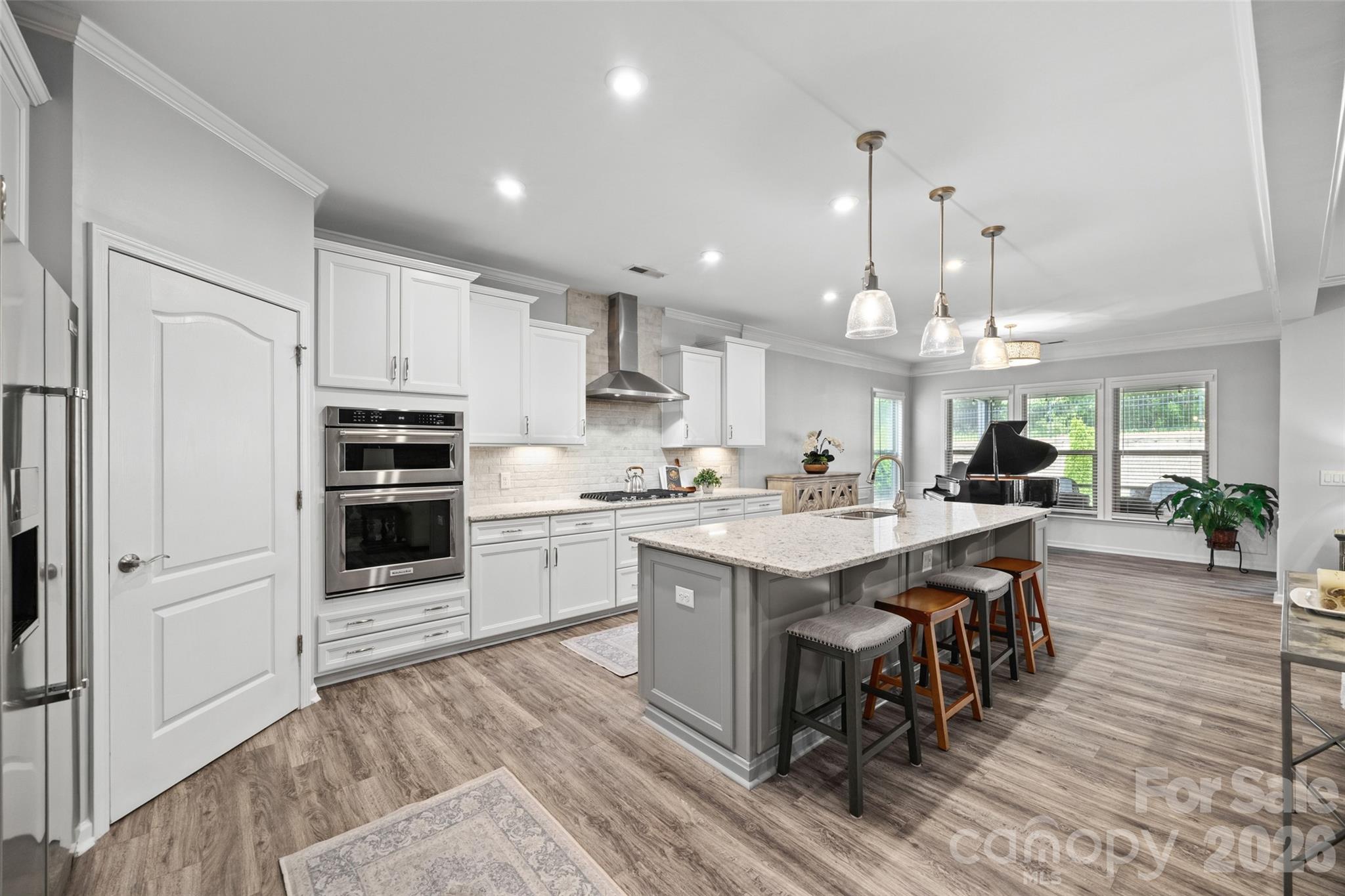 1521 Carolina Orchards Boulevard Property Photo 10