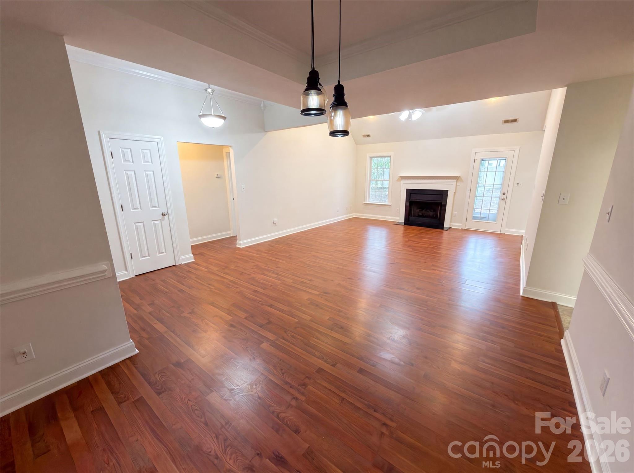 2037 Olde Towne Drive Property Photo 3