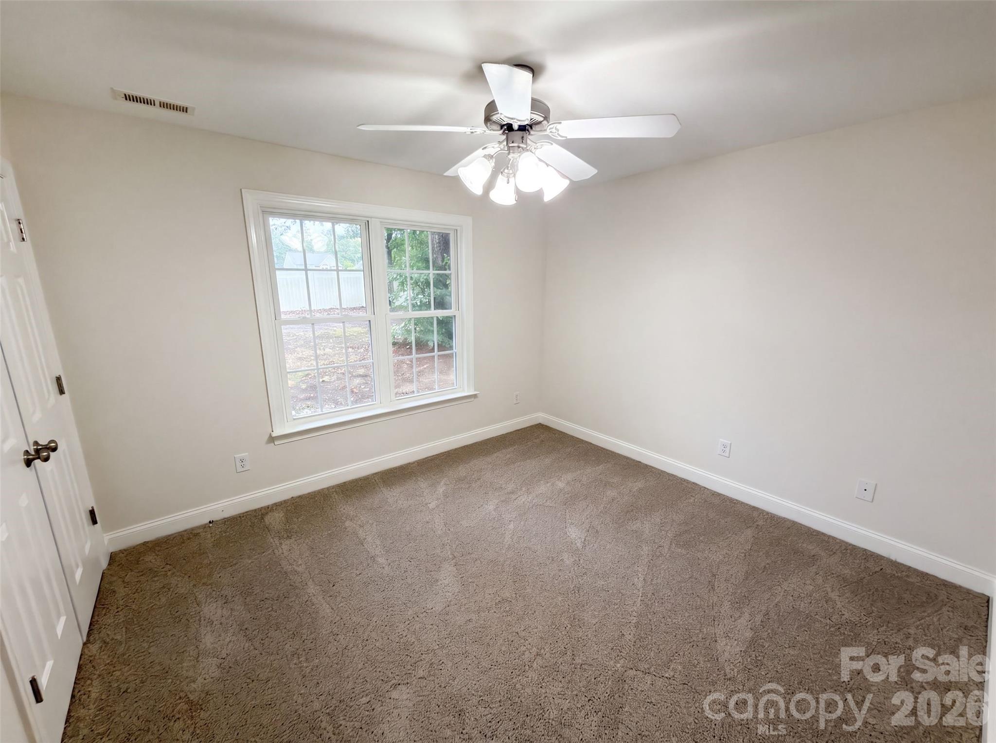2037 Olde Towne Drive Property Photo 8