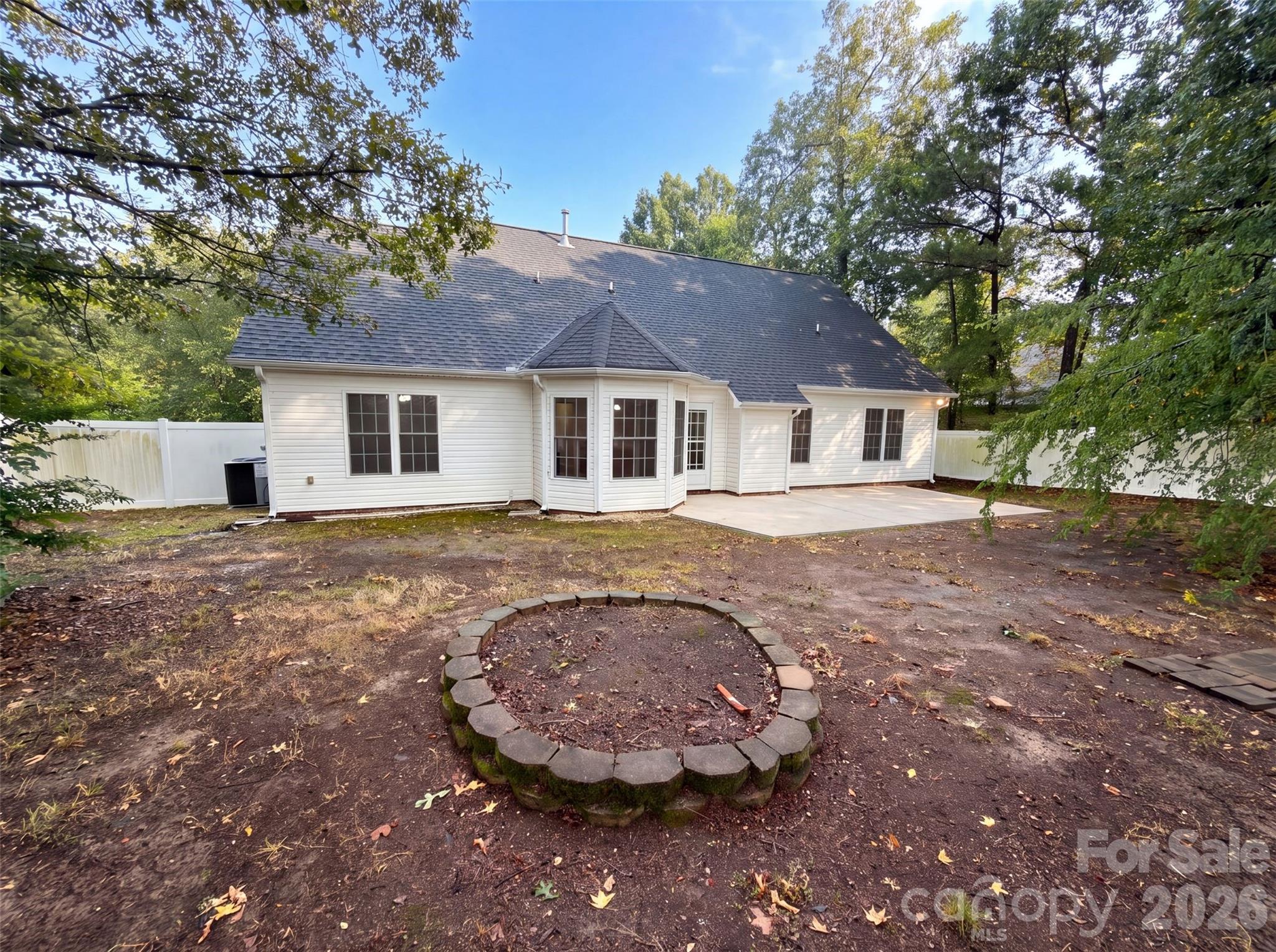 2037 Olde Towne Drive Property Photo 17