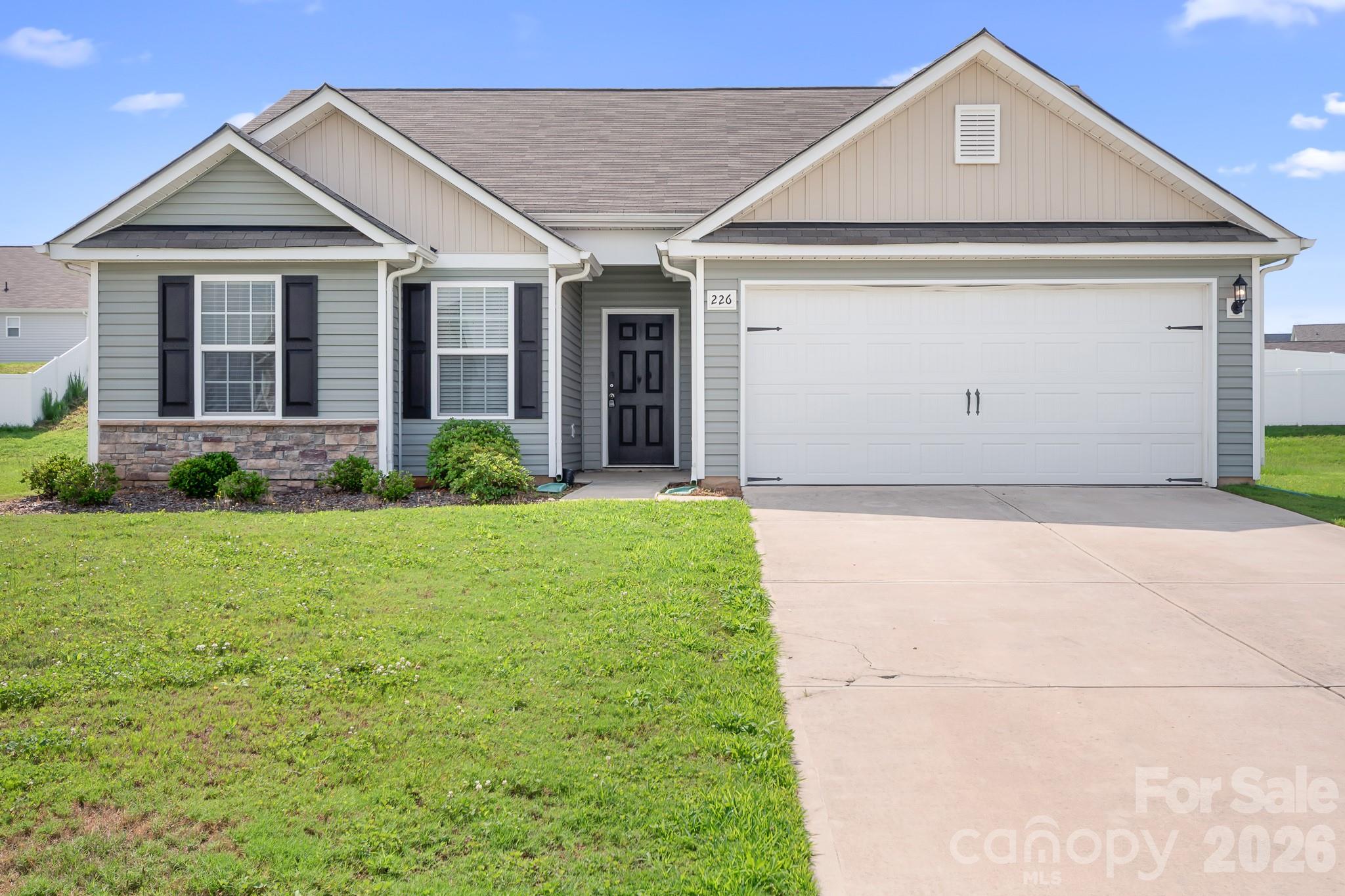 226 Caley Street Property Photo 1
