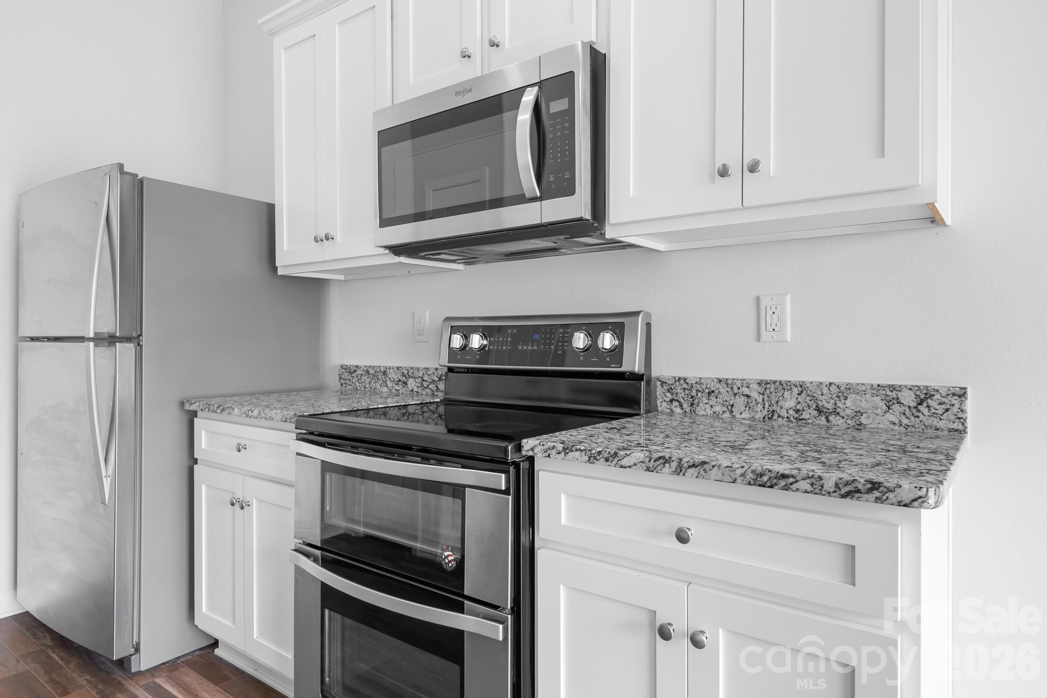 226 Caley Street Property Photo 6