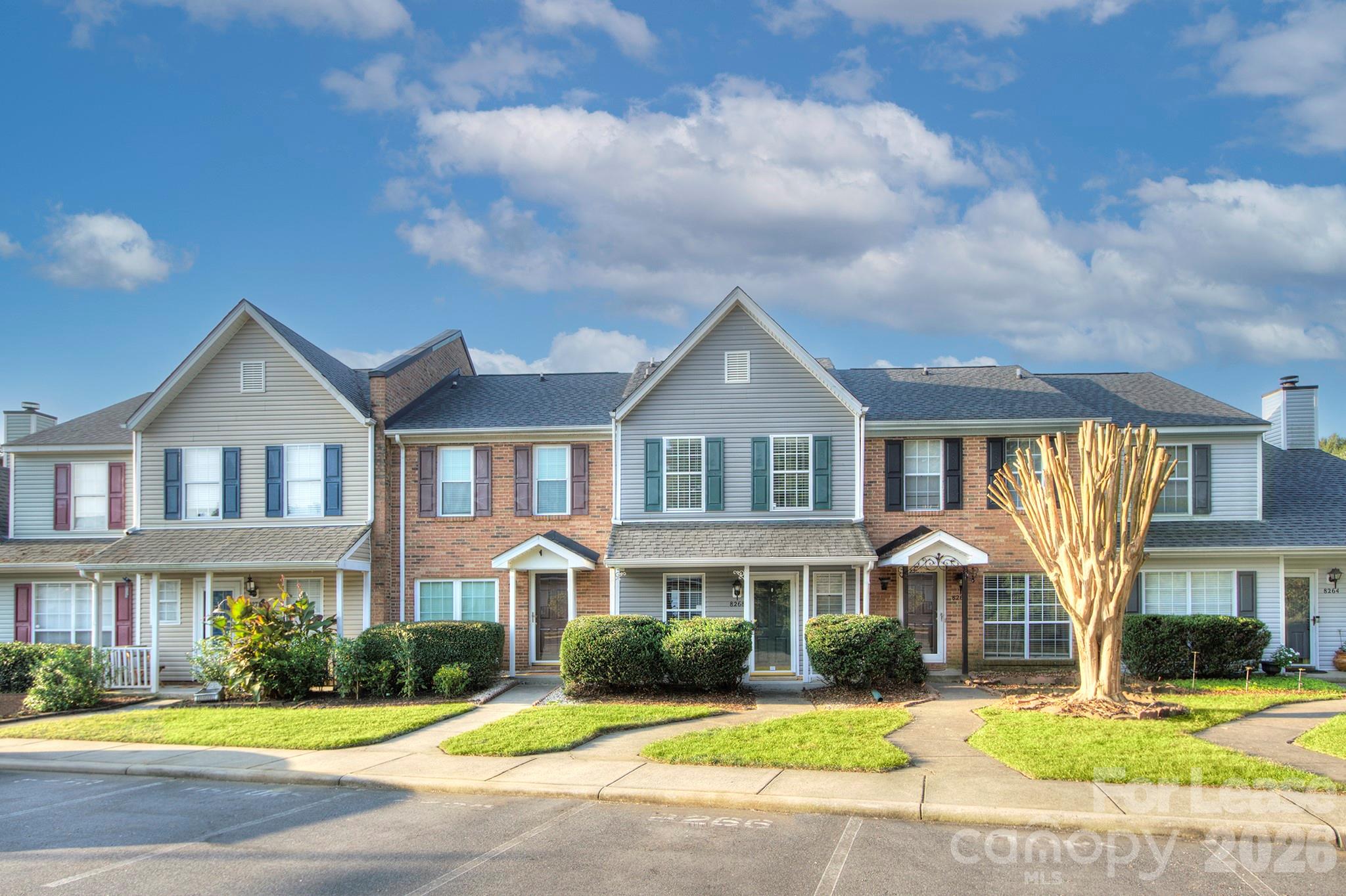 8268 Golf Ridge Drive Property Photo 2