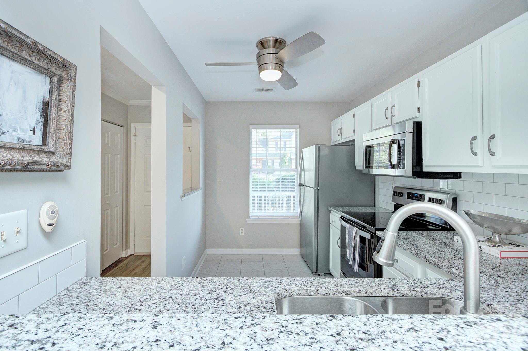 8268 Golf Ridge Drive Property Photo 5