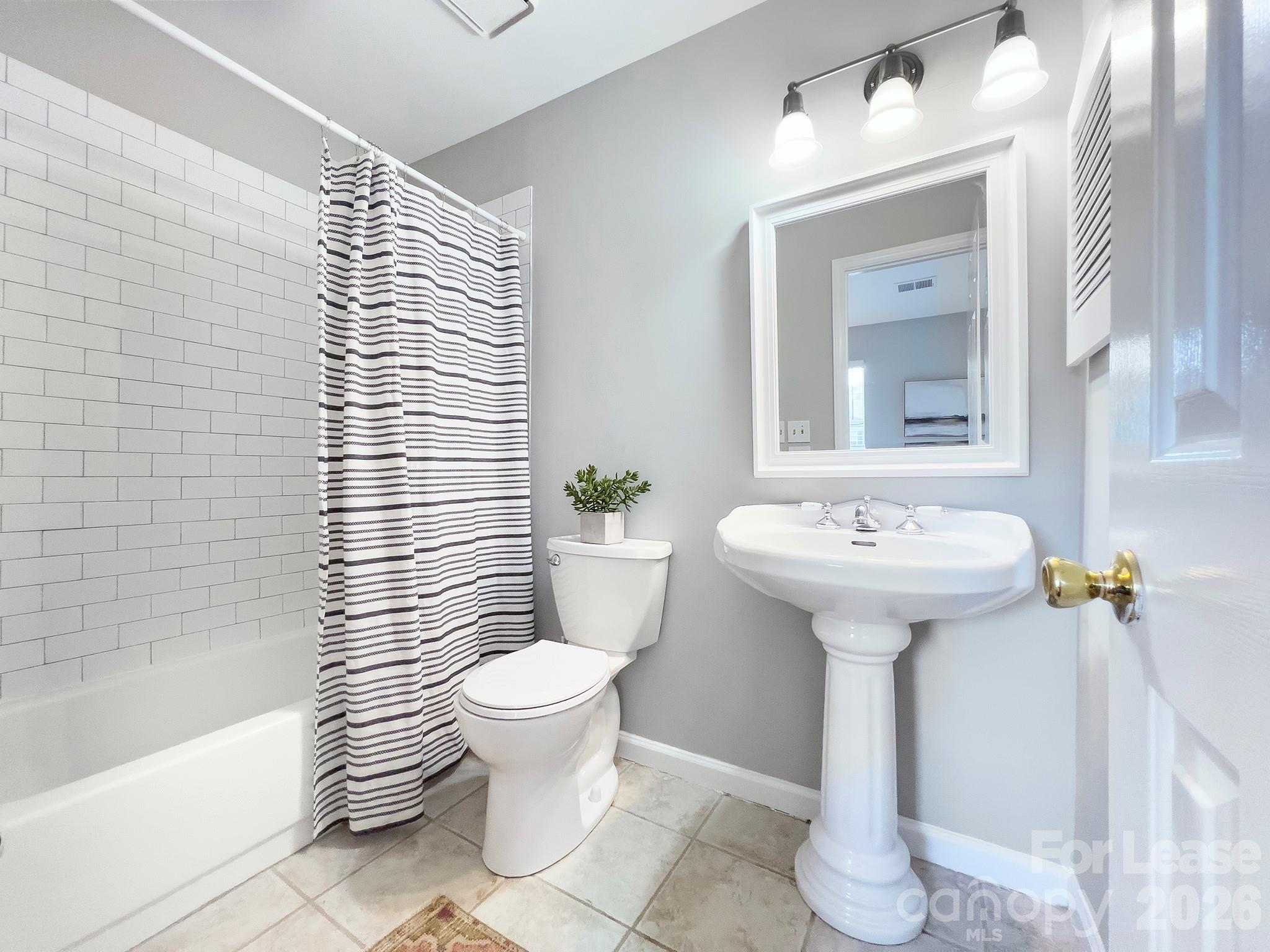 8268 Golf Ridge Drive Property Photo 18