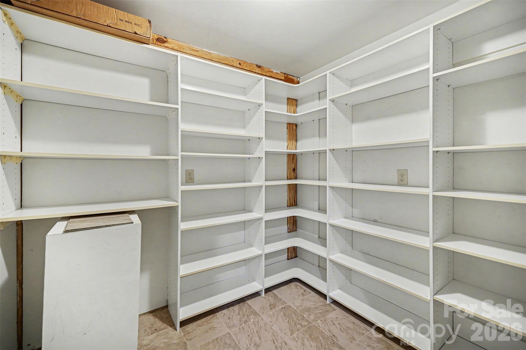 4910 Arden Gate Drive Property Photo 13