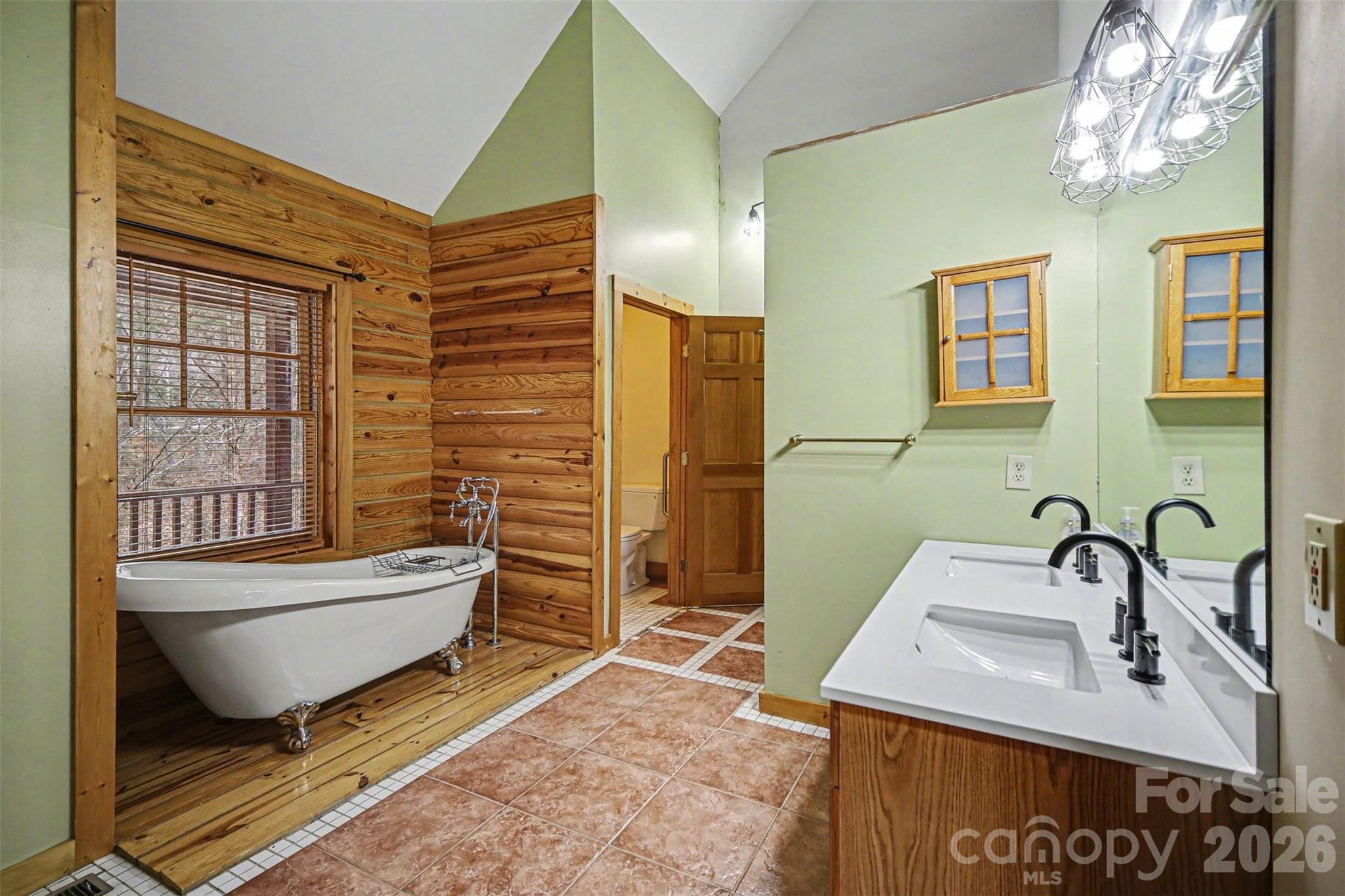 4910 Arden Gate Drive Property Photo 23