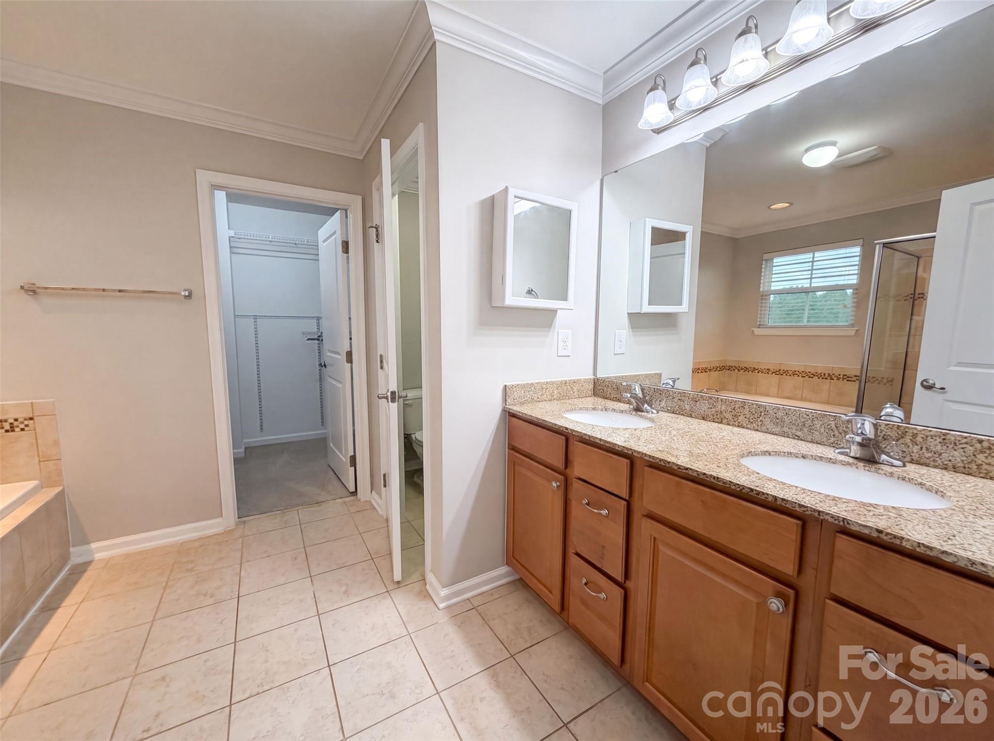5101 Saint Clair Street Property Photo 7