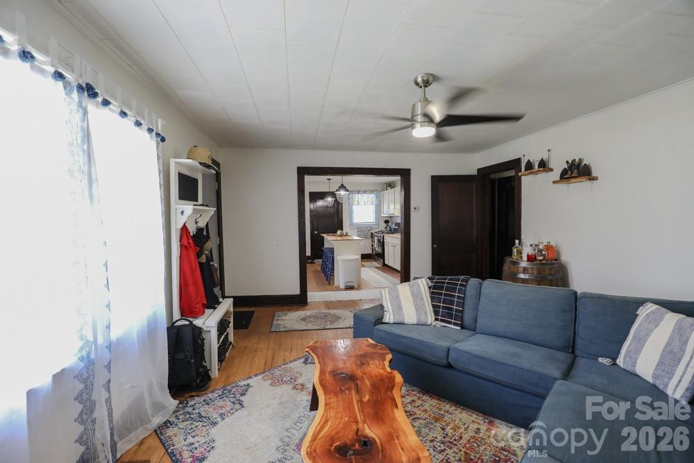 1646 Silver Street Property Photo 9