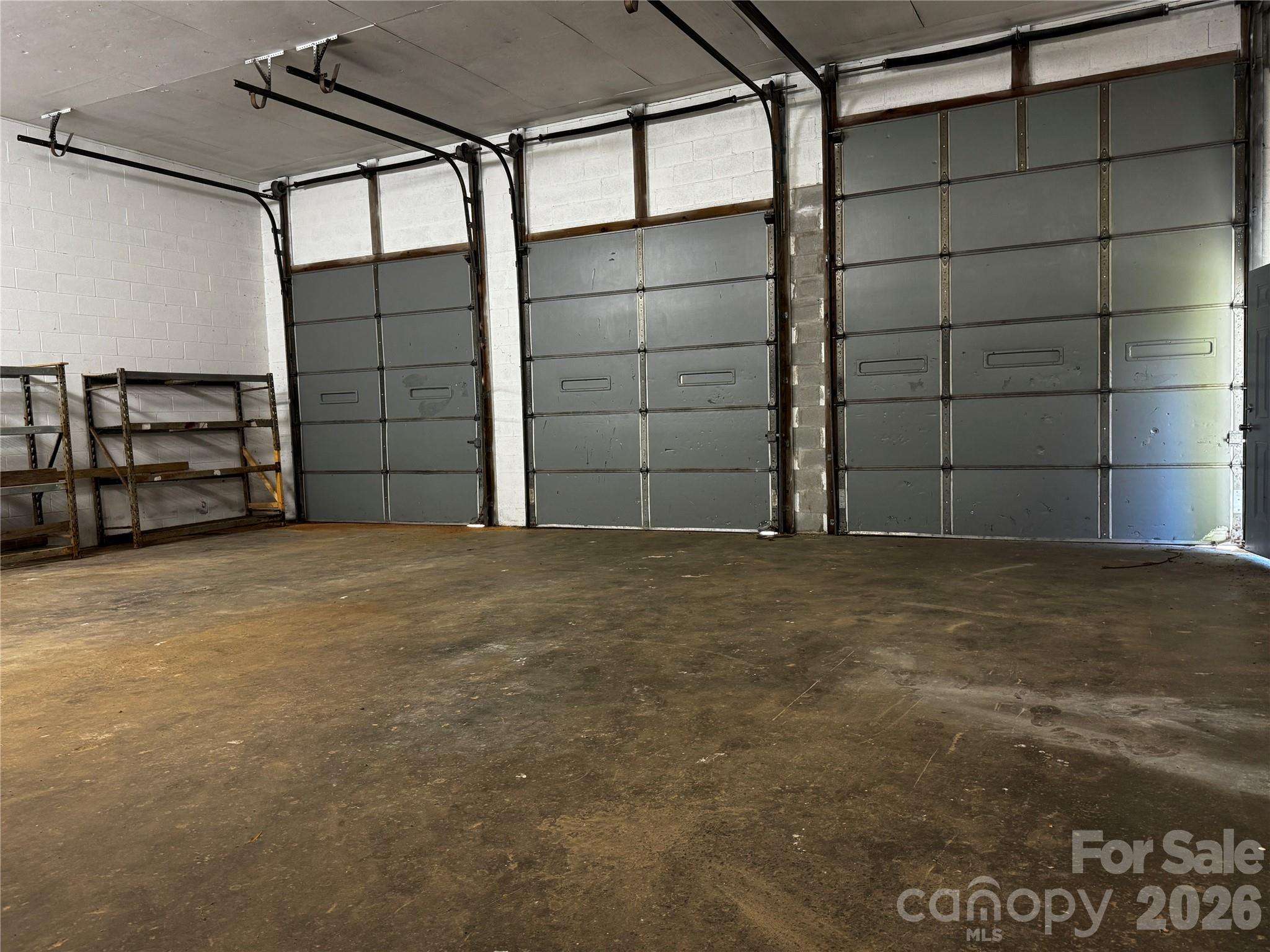 2295 Shady Grove Road Property Photo 13