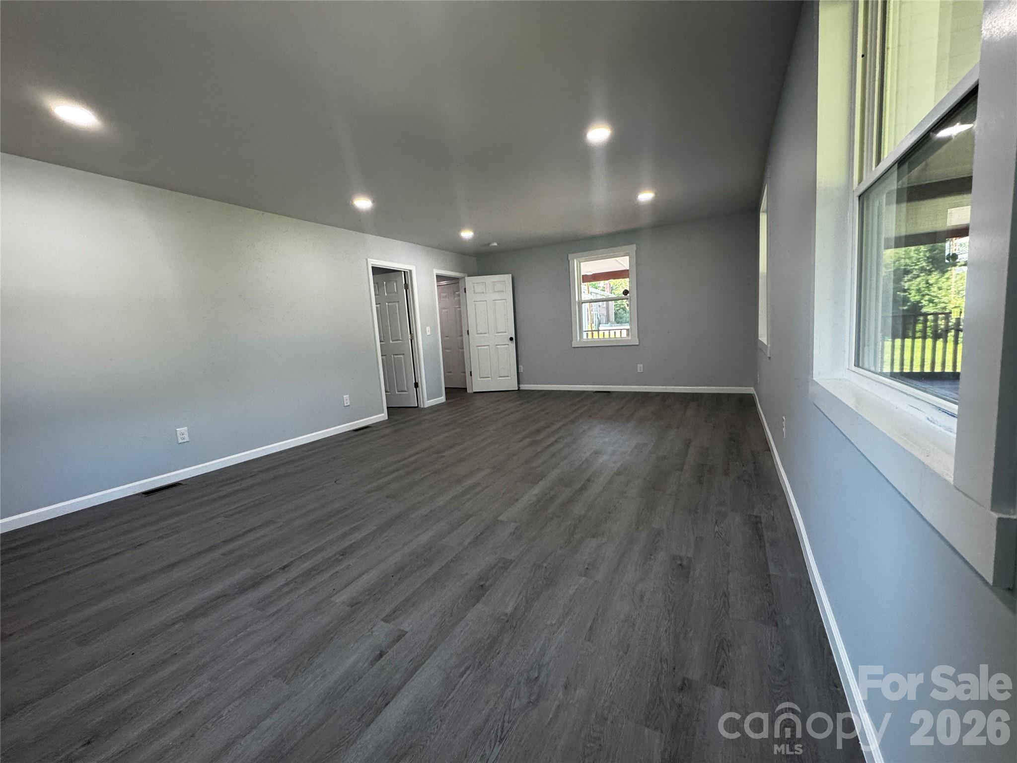 2295 Shady Grove Road Property Photo 37