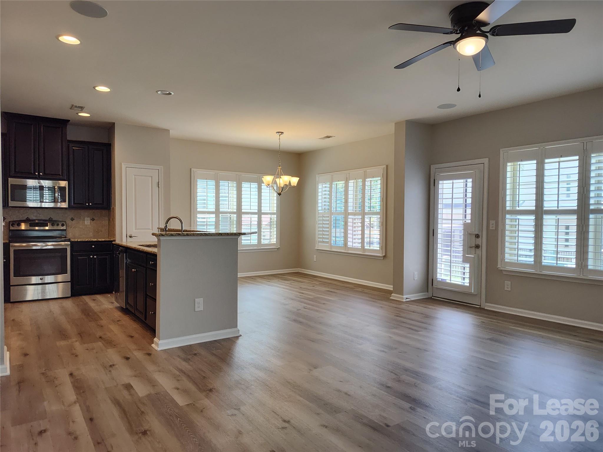 2520 Alyssa Lane Property Photo 7