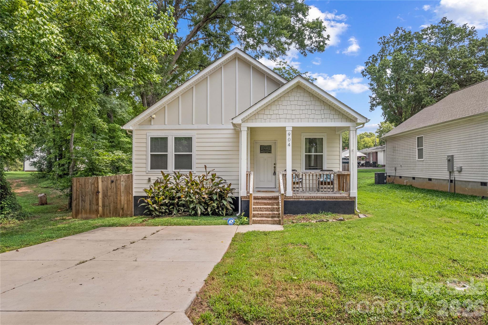 904 4th Street