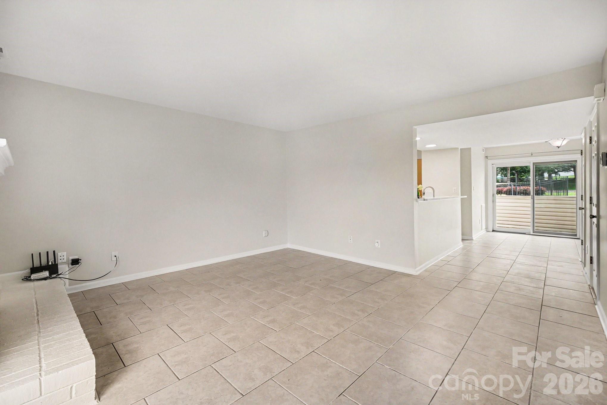 11009 Carmel Crossing Road Property Photo 13