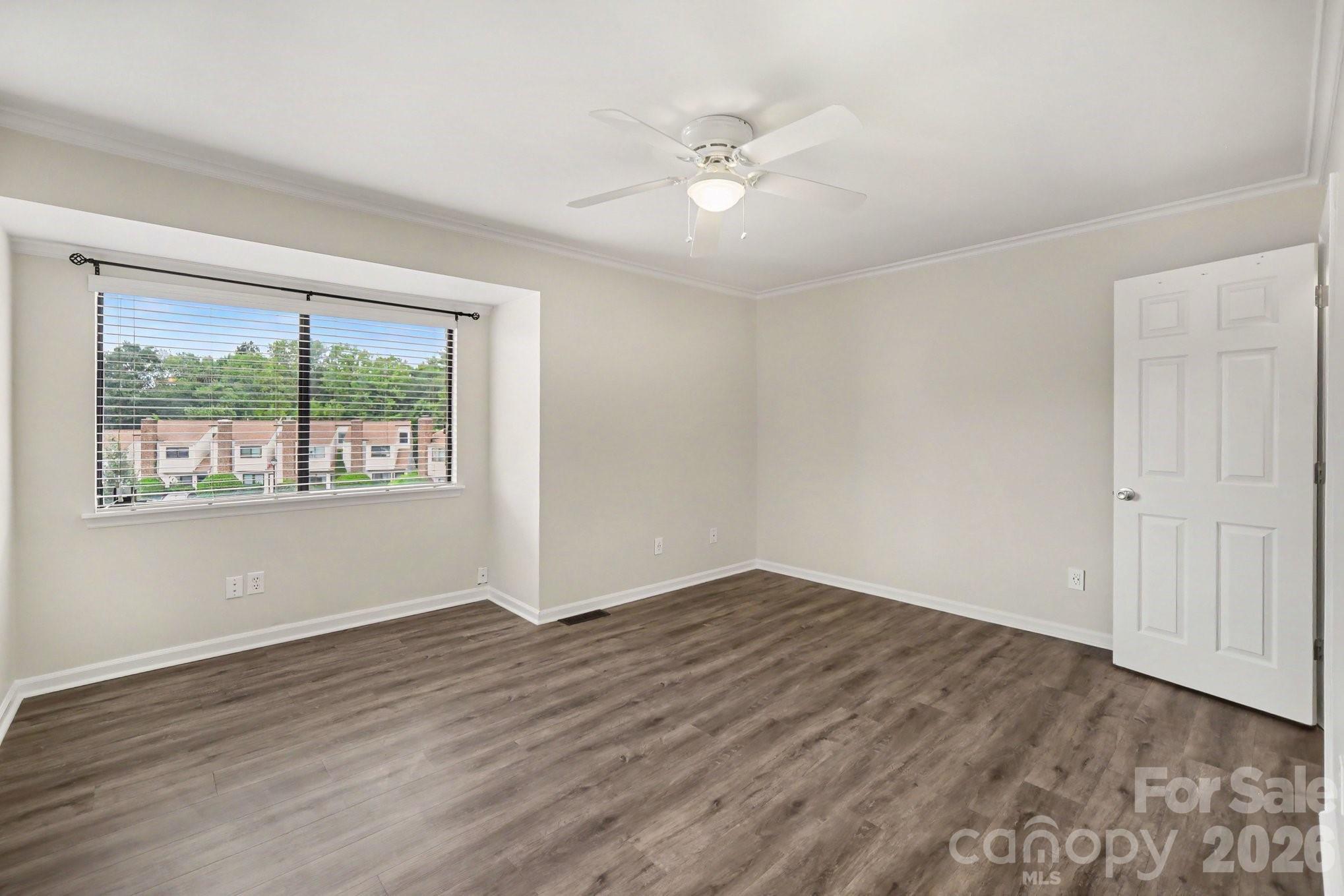 11009 Carmel Crossing Road Property Photo 18
