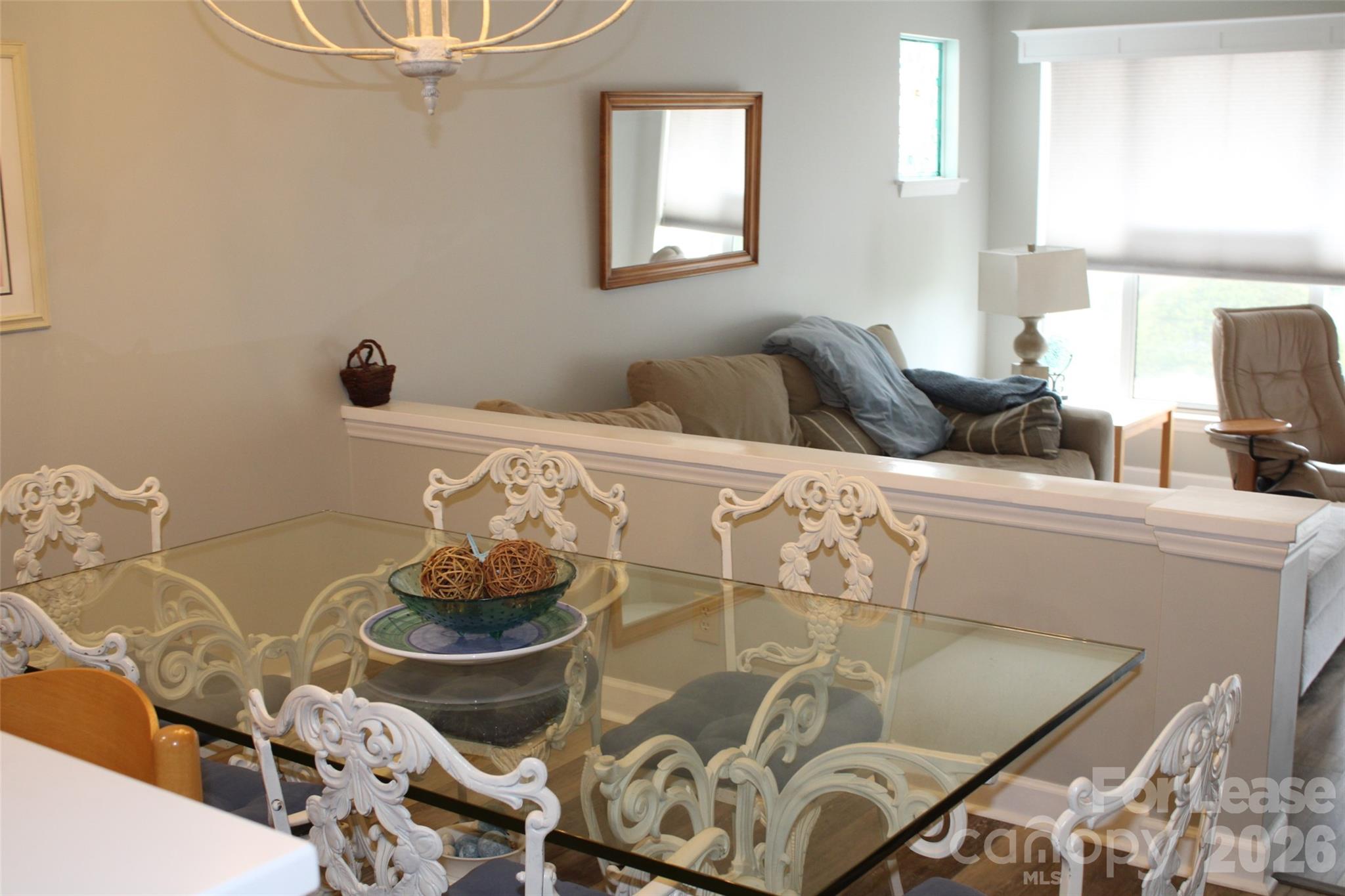 17919 Kings Point Drive E Property Photo 8