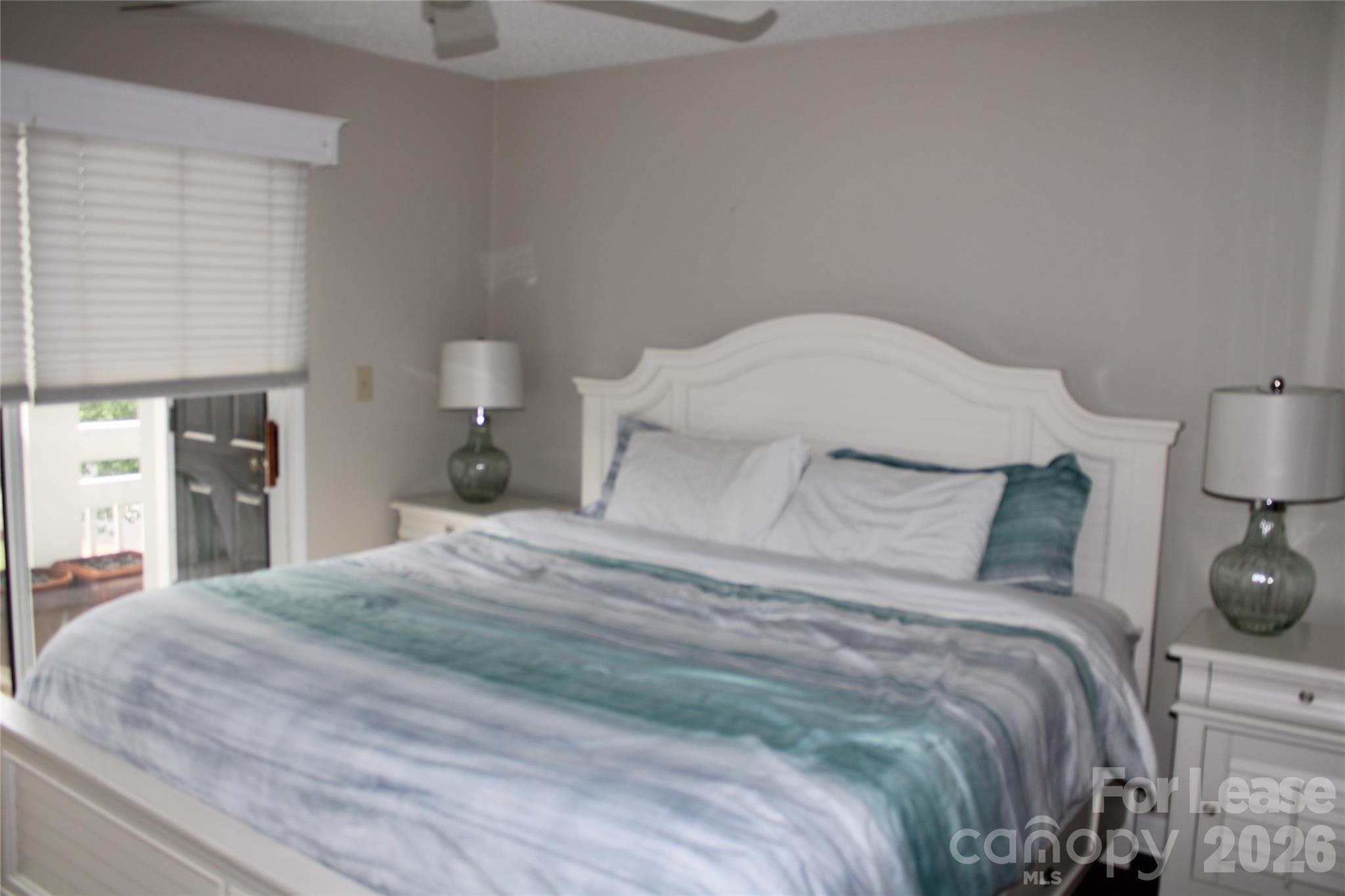 17919 Kings Point Drive E Property Photo 13