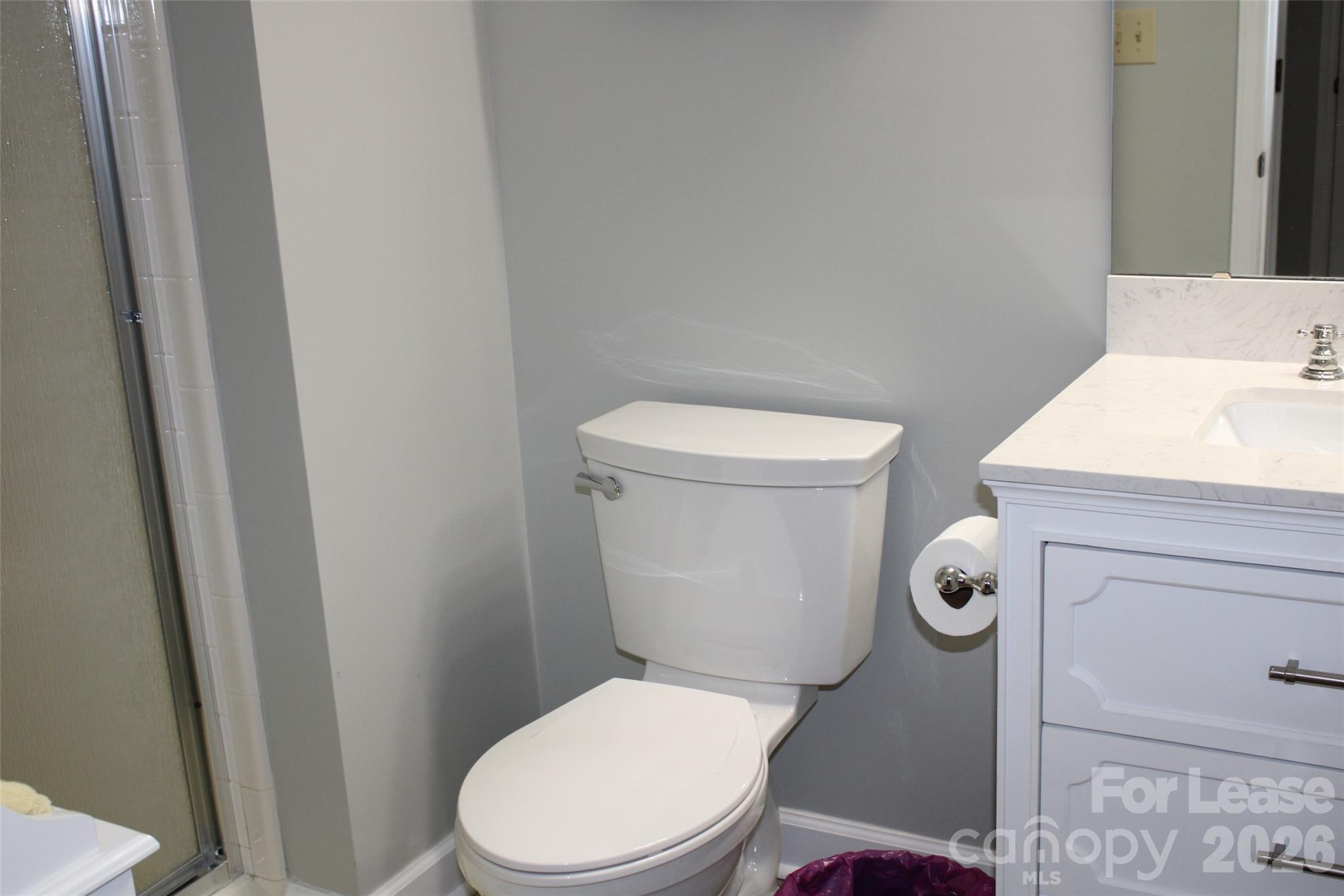 17919 Kings Point Drive E Property Photo 20