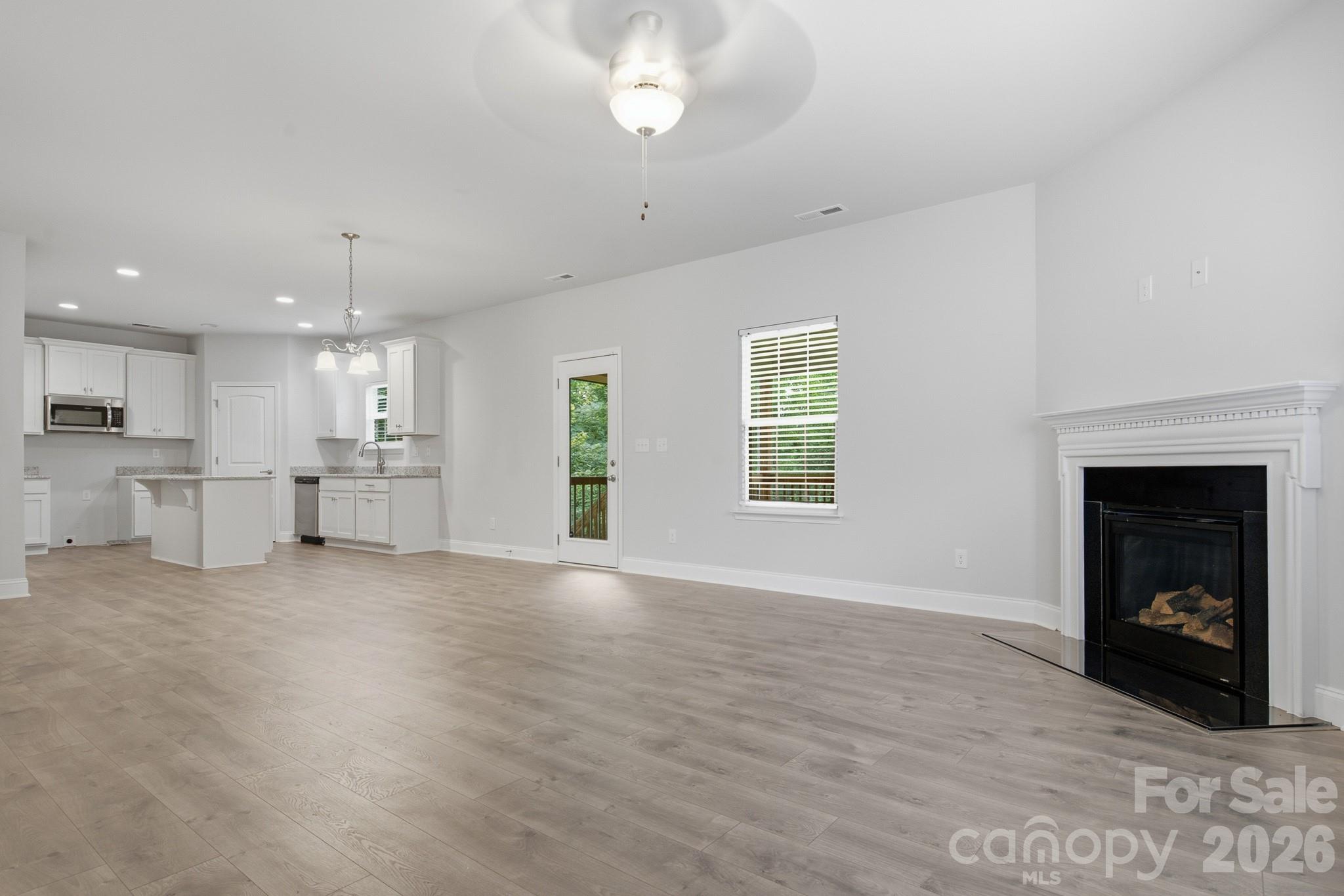 123 Bunker Hill Lane Property Photo 12
