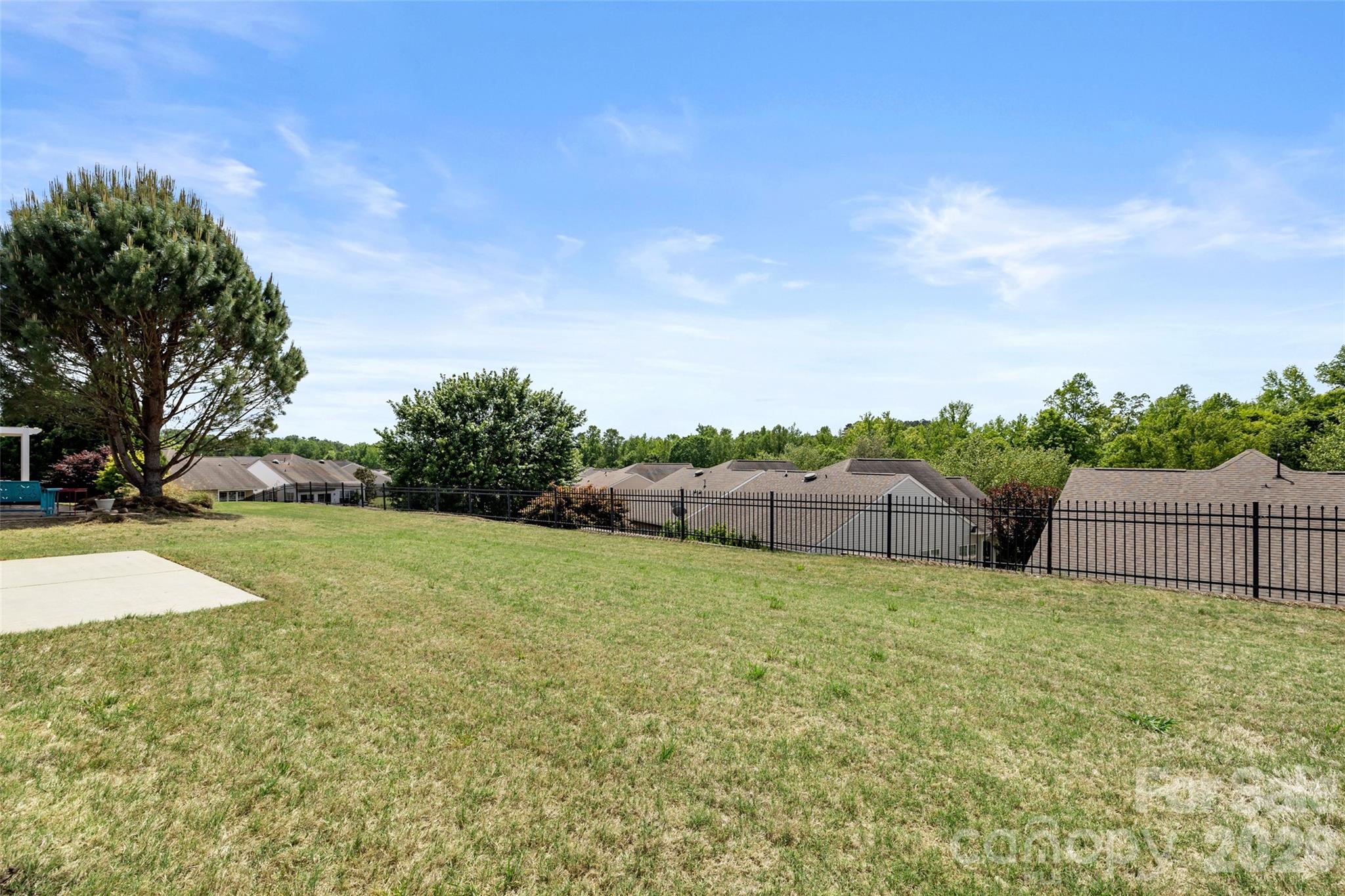 16291 Raven Crest Drive Property Photo 5