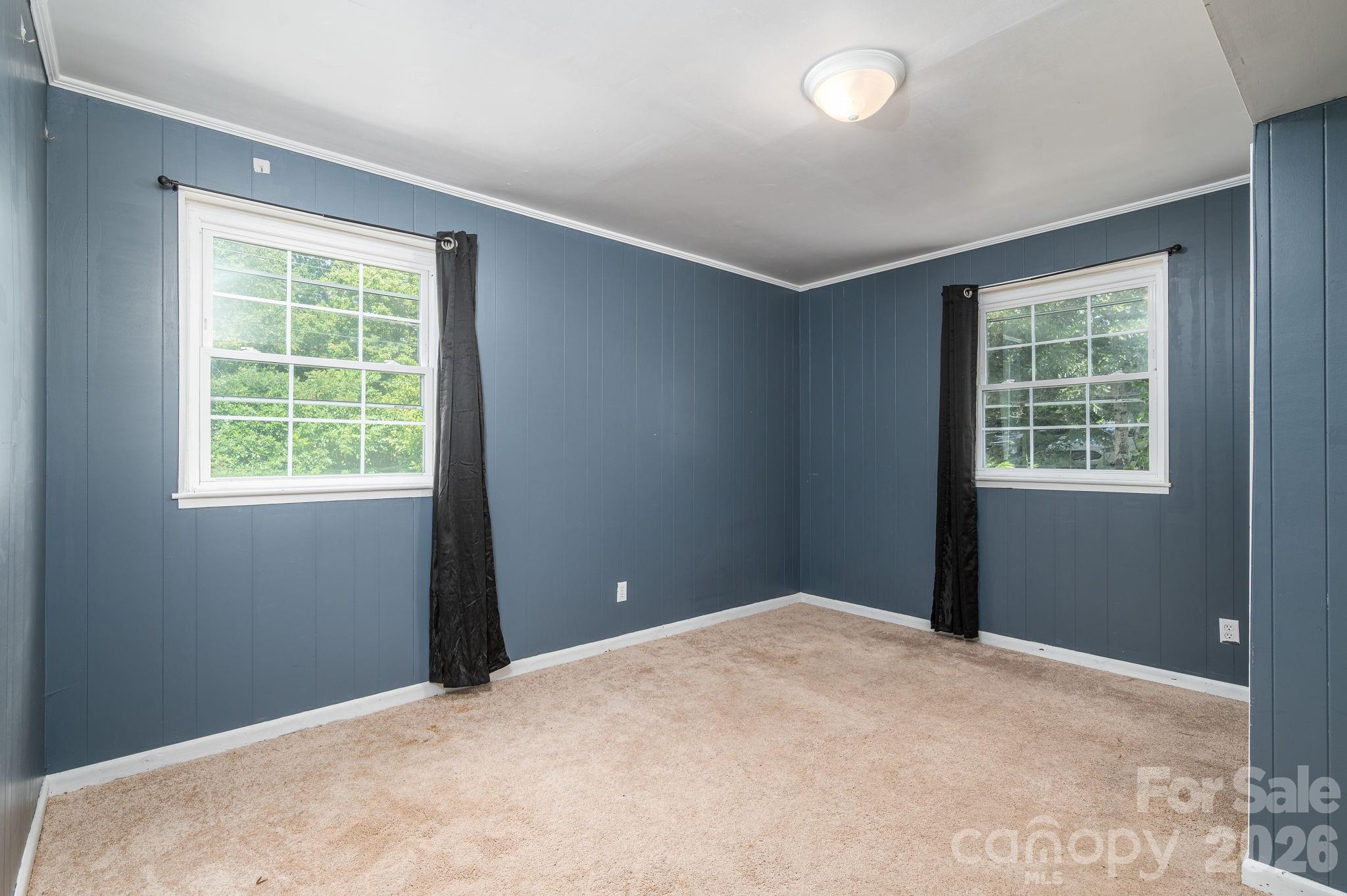 304 Windsor Drive Property Photo 30