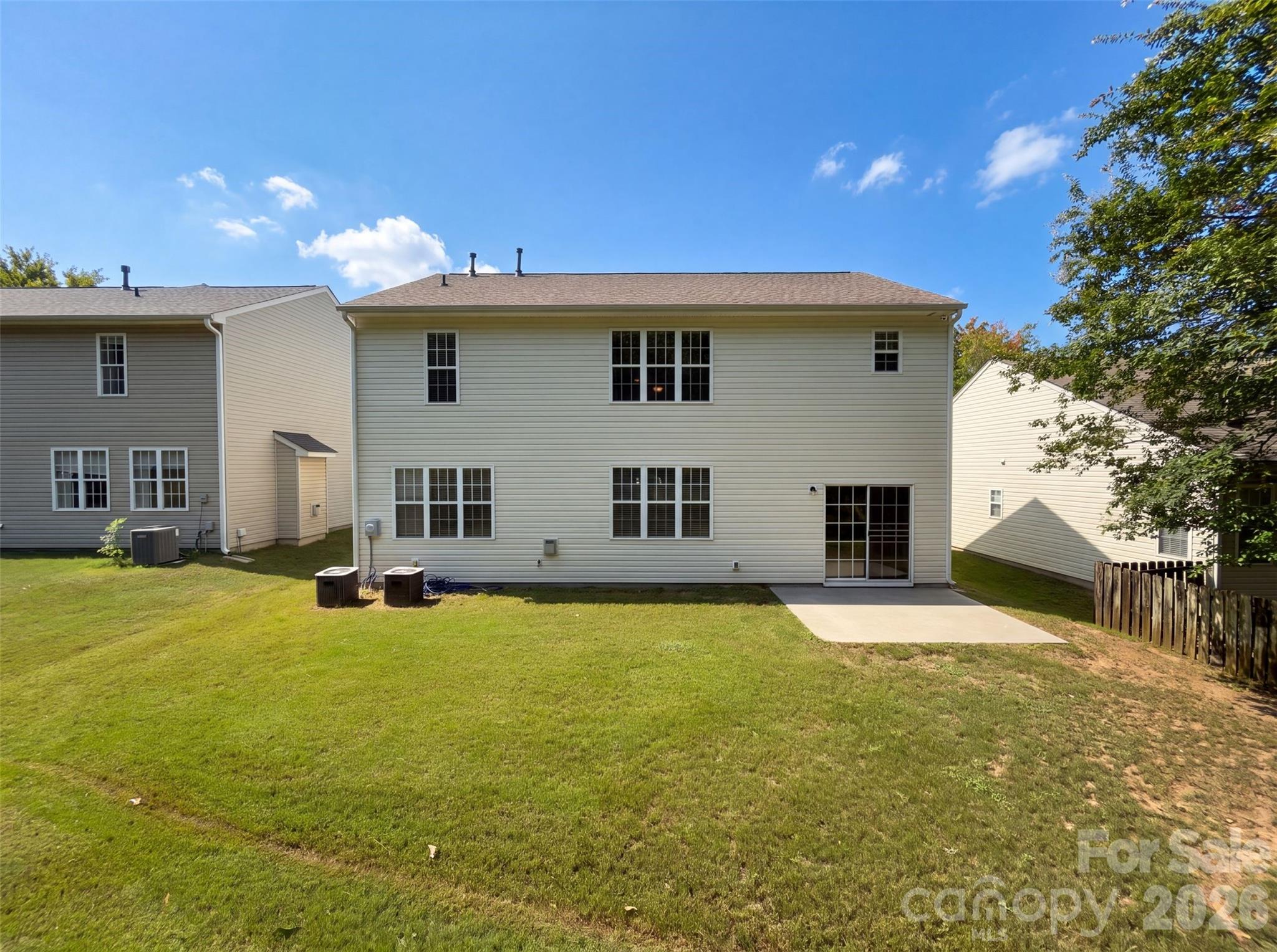 17240 Westmill Lane Property Photo 5