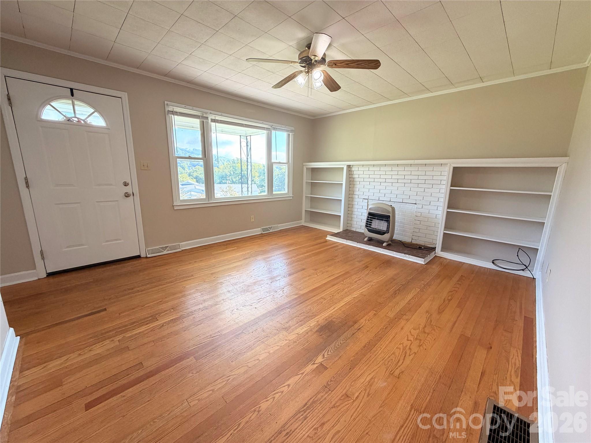 175 Hampshire Drive Property Photo 6