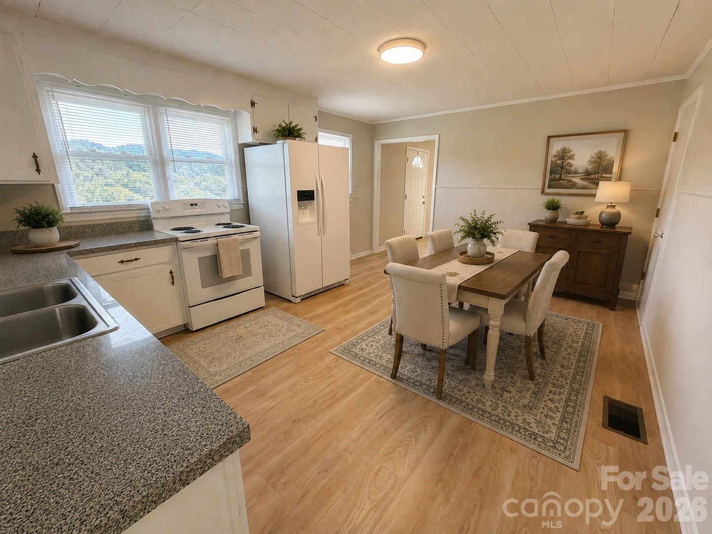 175 Hampshire Drive Property Photo 10