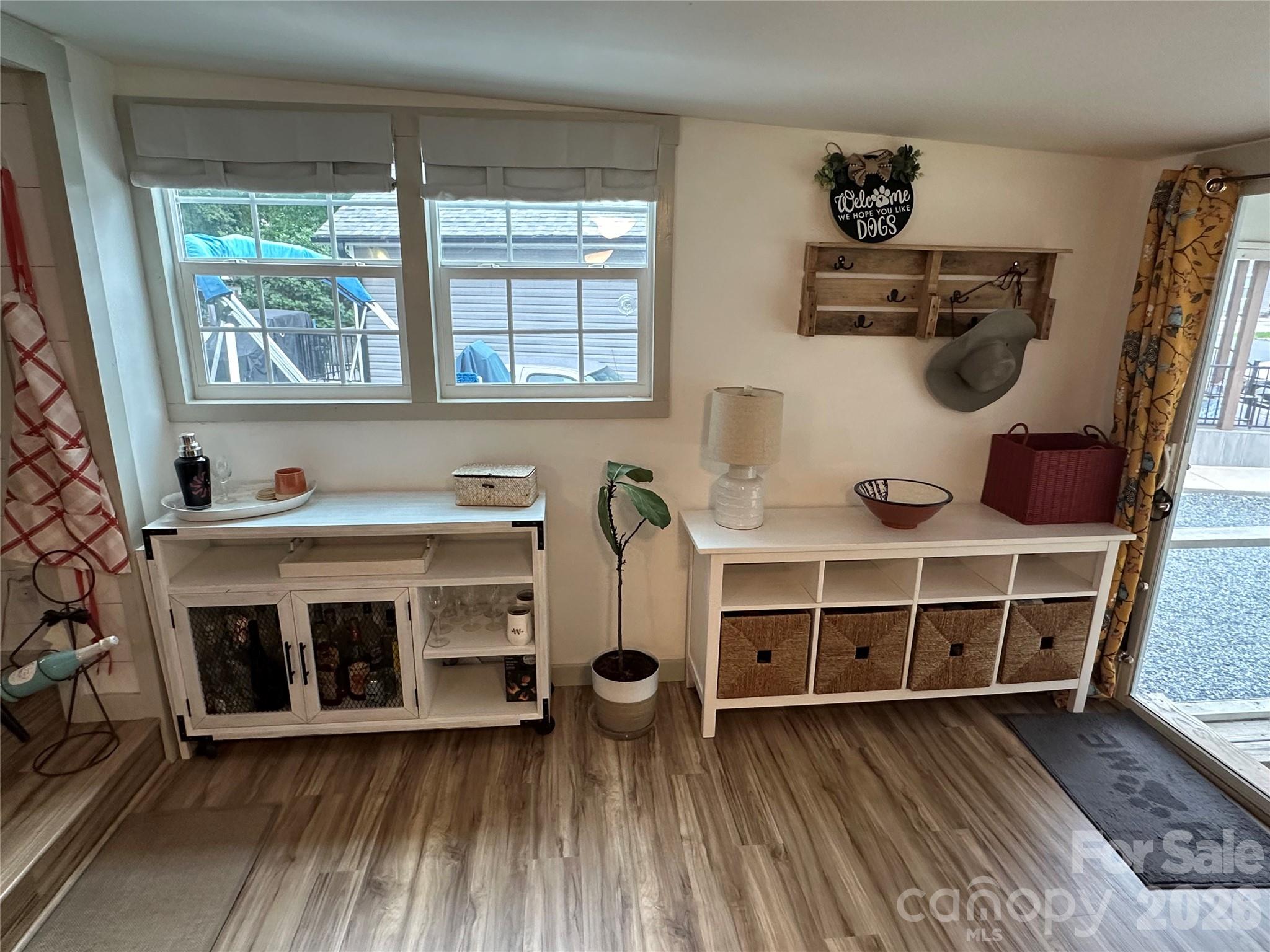 120 Cardinal Drive Property Photo 7