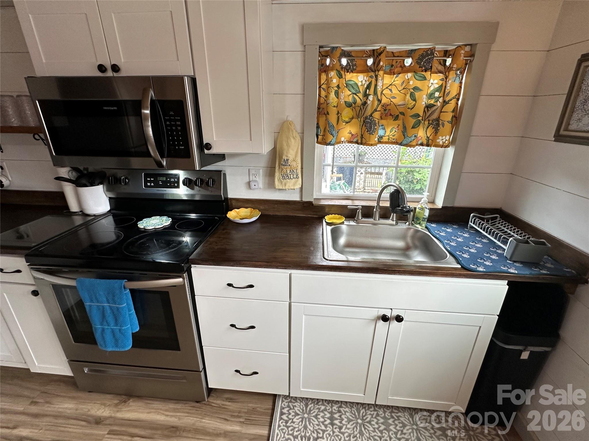 120 Cardinal Drive Property Photo 11