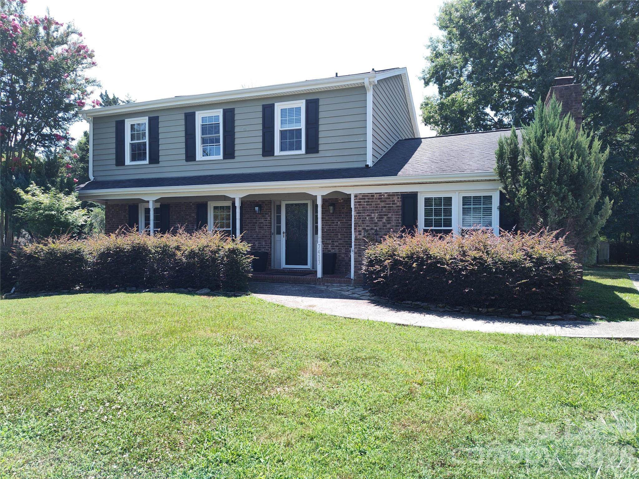 7413 Doves Nest Circle Property Photo 1