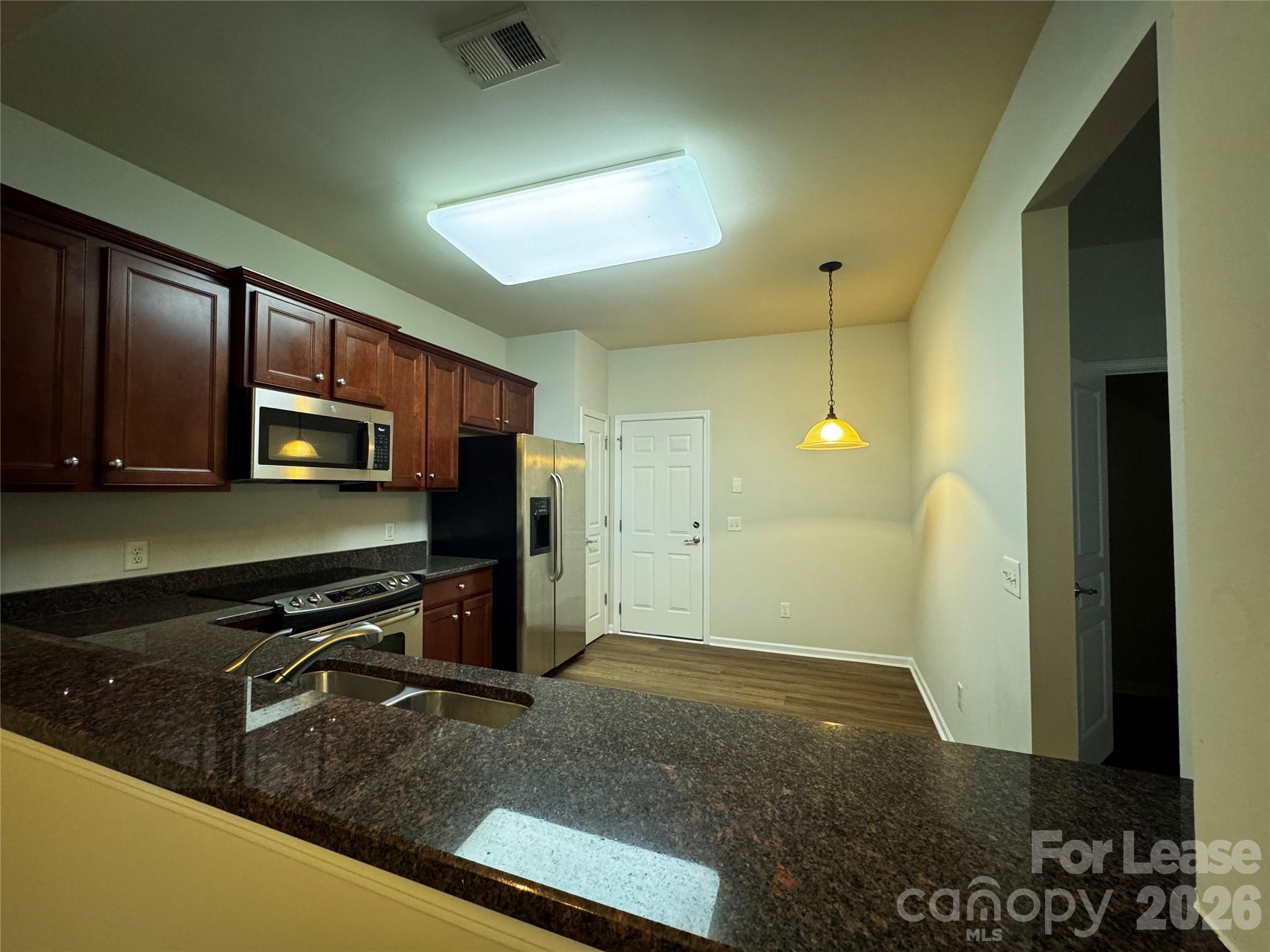 11342 Cedar Walk Lane Property Photo 5