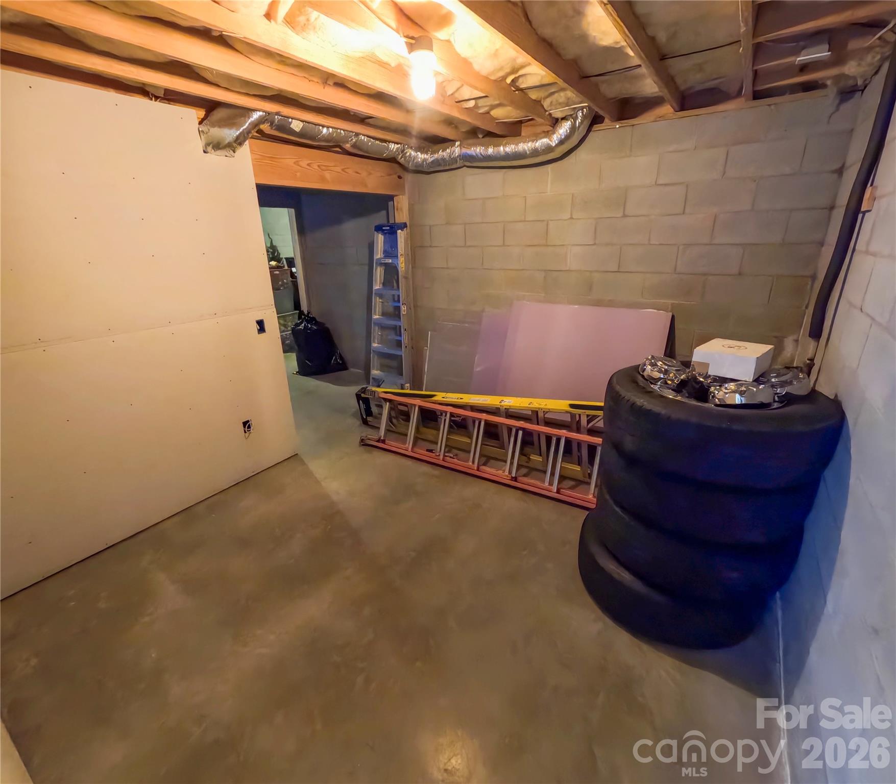 910 44th Avenue Court 112/38-104 Property Photo 41
