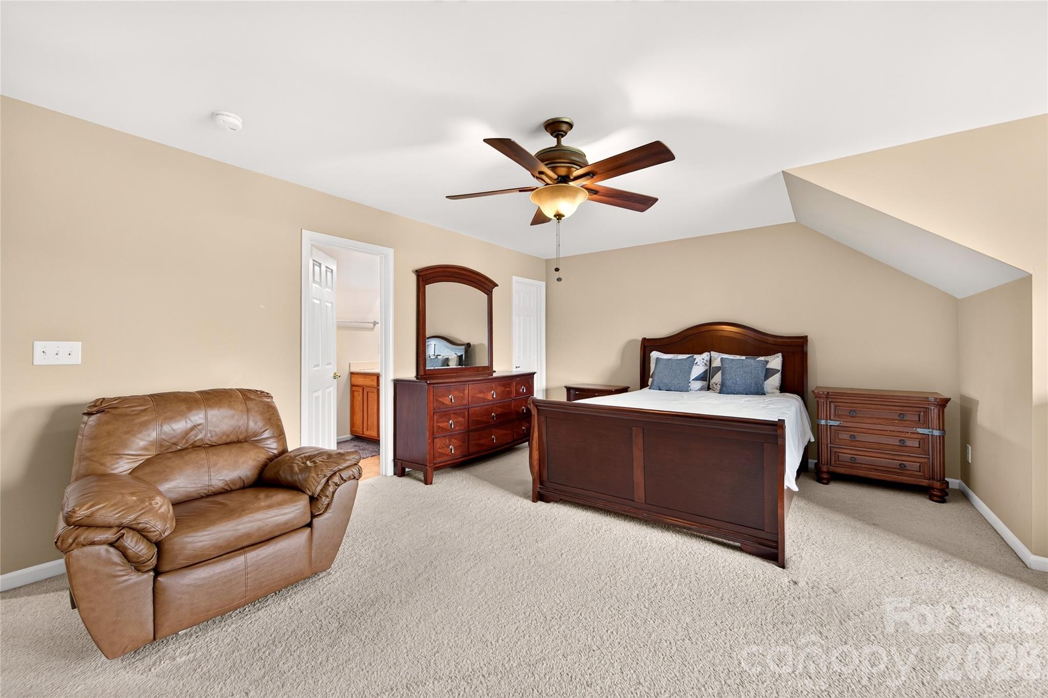 9907 Porta Ferry Drive Property Photo 32