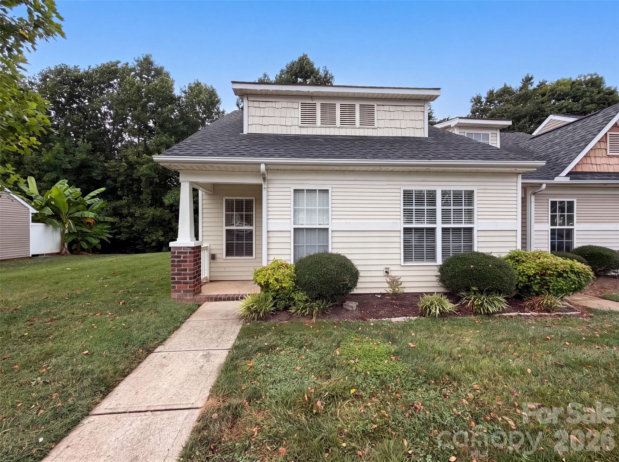 946 Olde Towne Way Property Photo 1