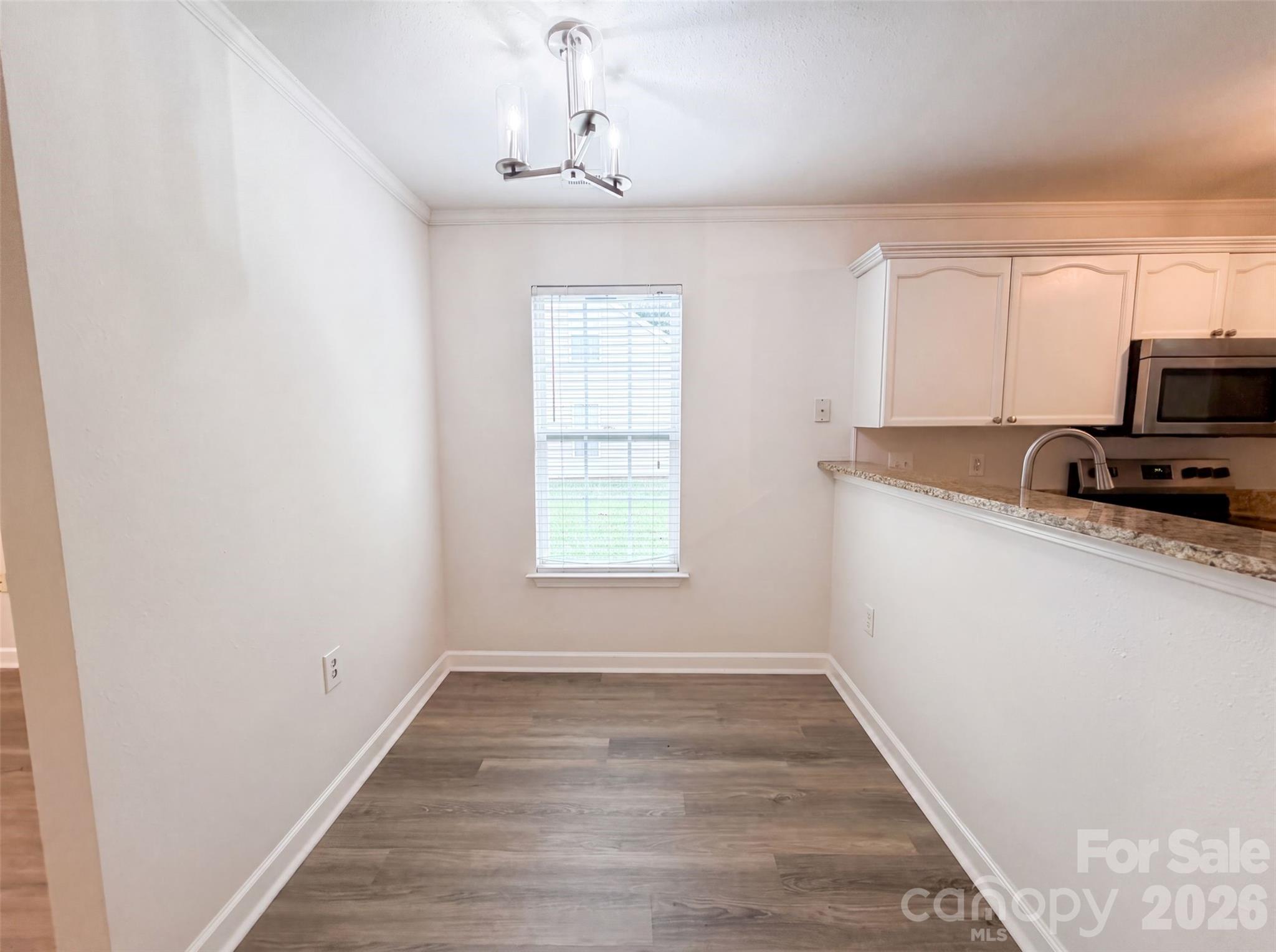 946 Olde Towne Way Property Photo 7