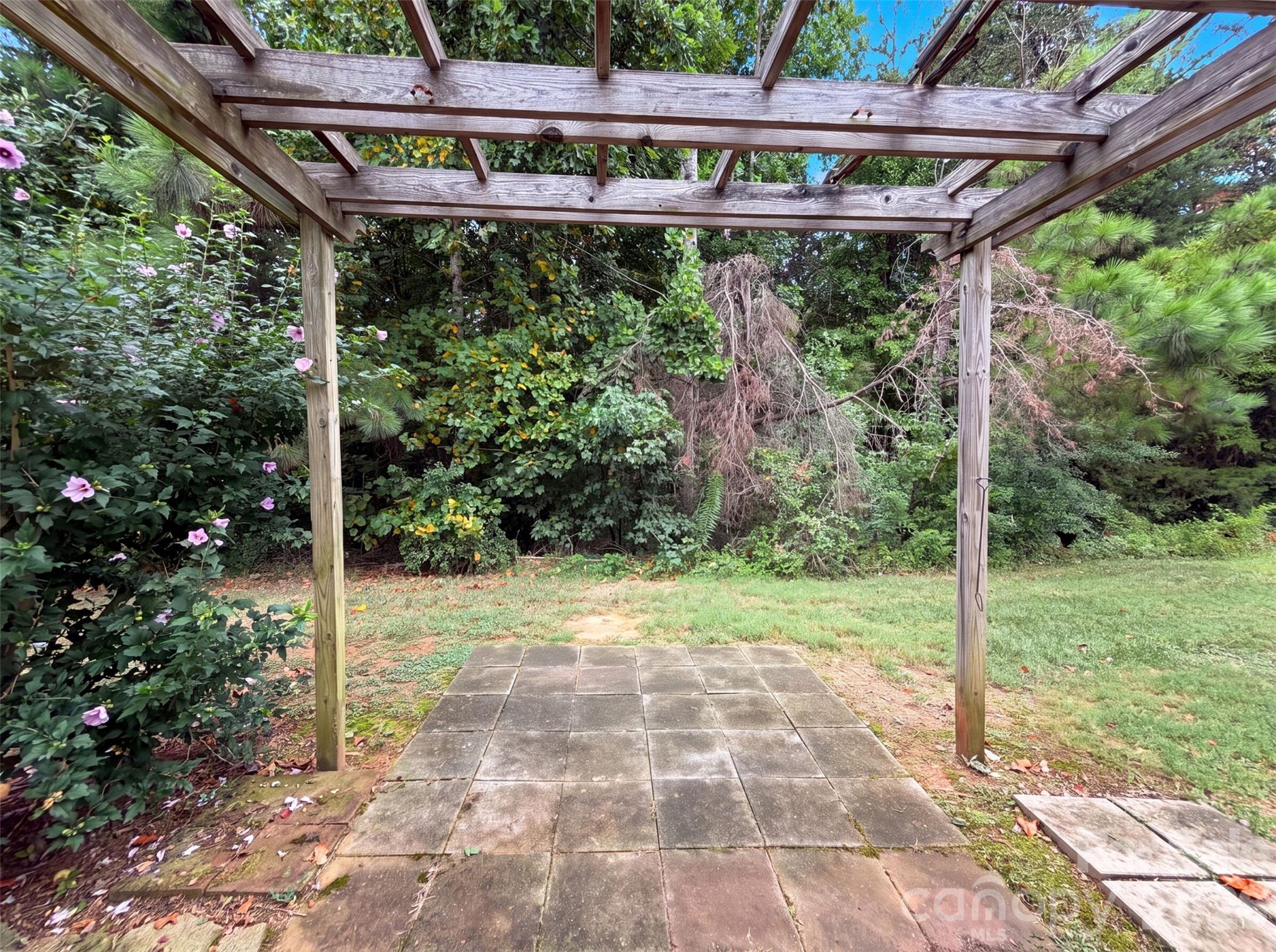 946 Olde Towne Way Property Photo 15