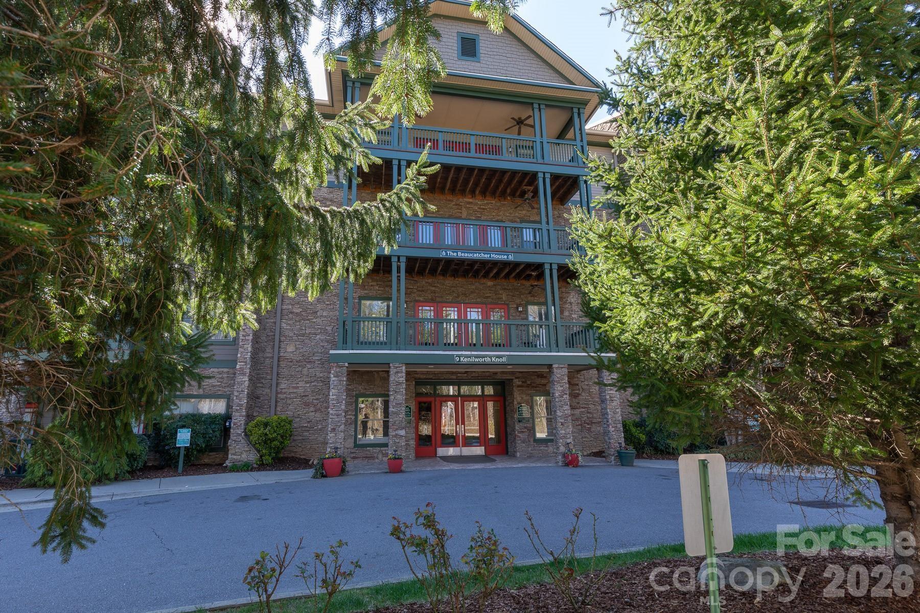 9 Kenilworth Knoll 207 Property Photo 2
