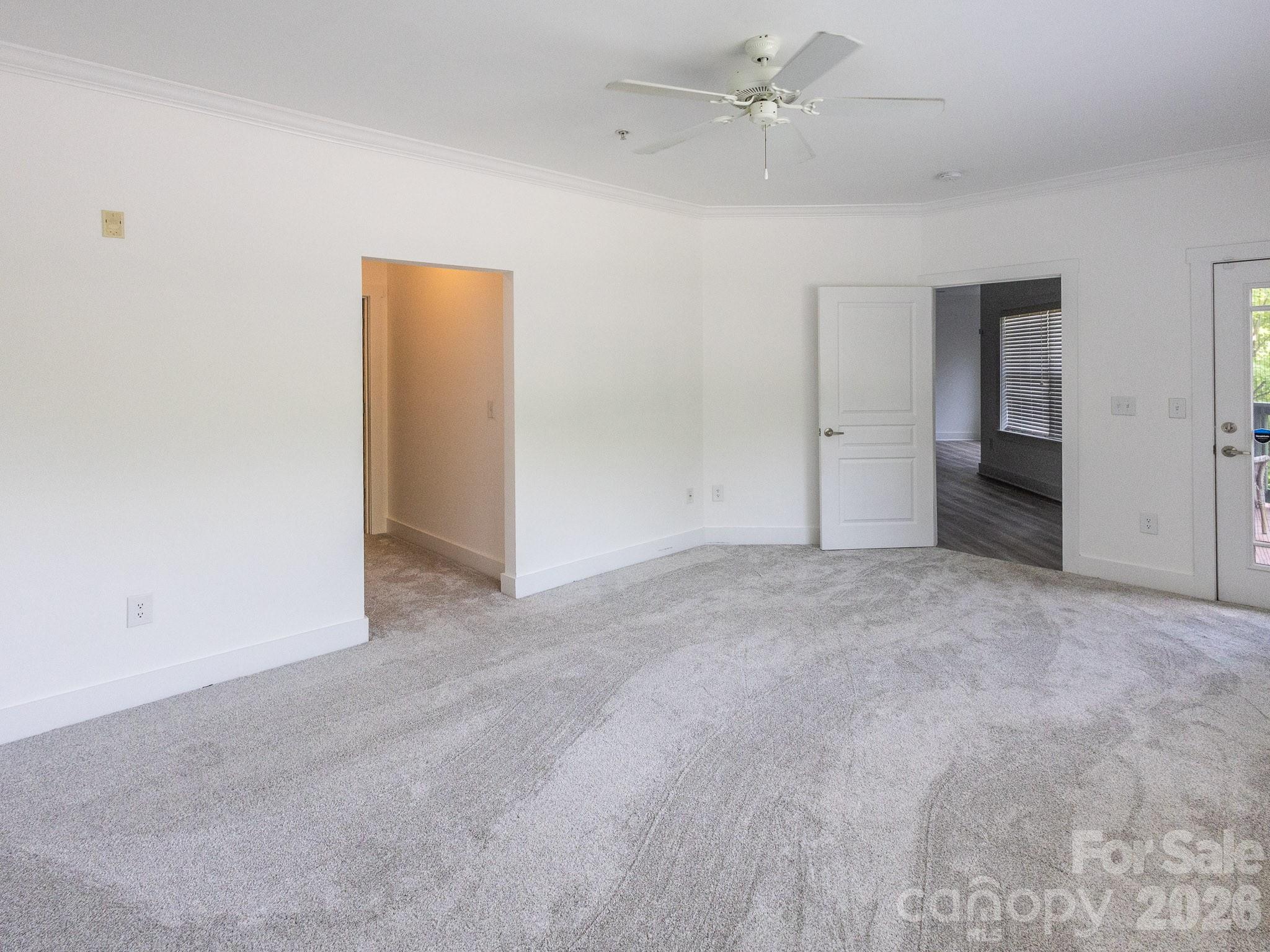 9 Kenilworth Knoll 207 Property Photo 14