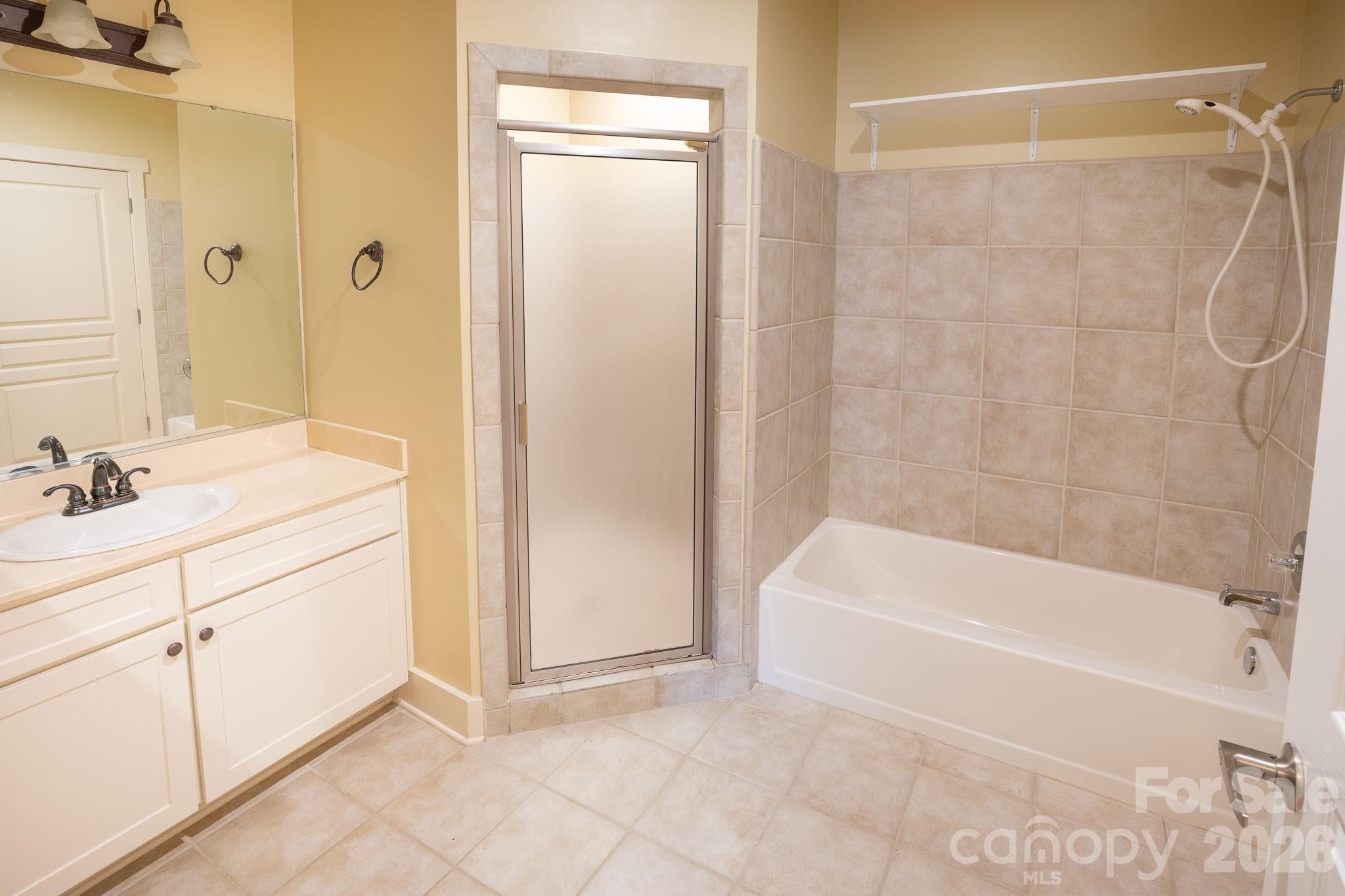 9 Kenilworth Knoll 207 Property Photo 17