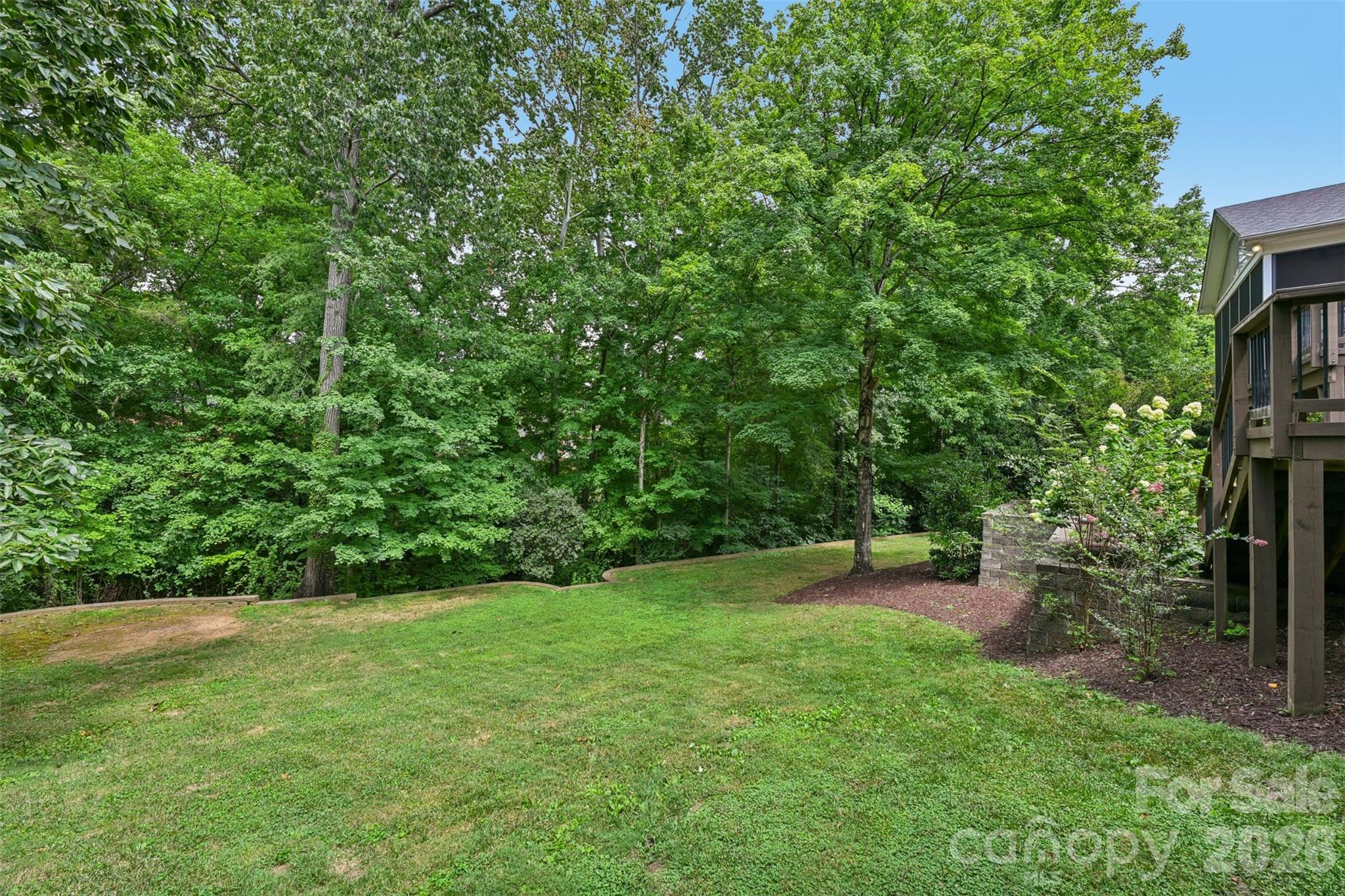 5609 Camilla Drive Property Photo 7