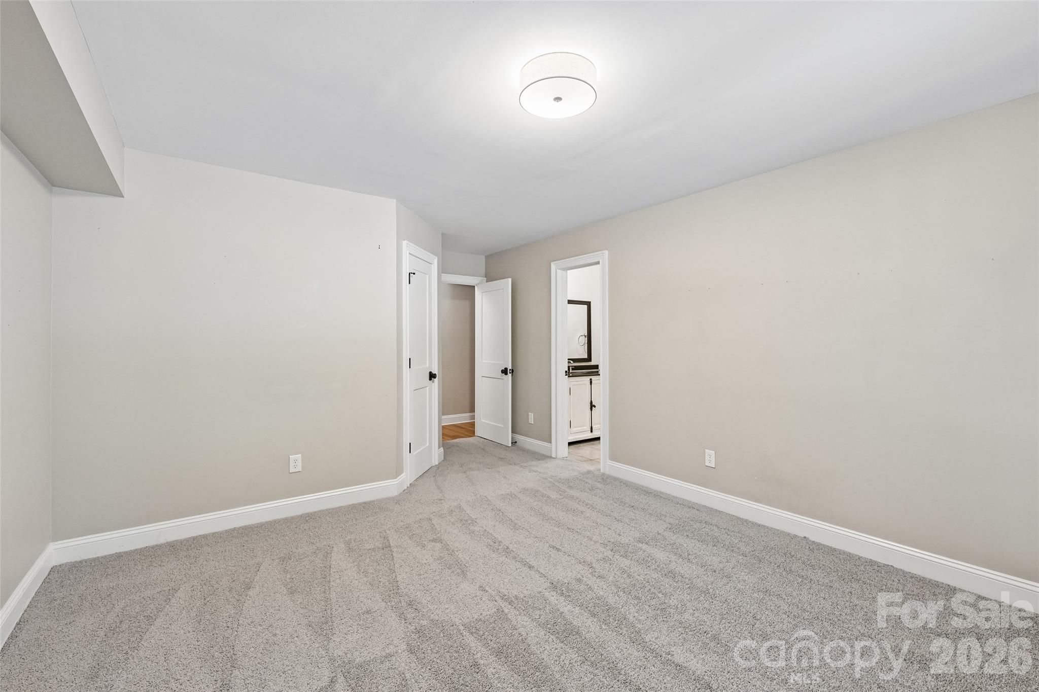 5609 Camilla Drive Property Photo 37